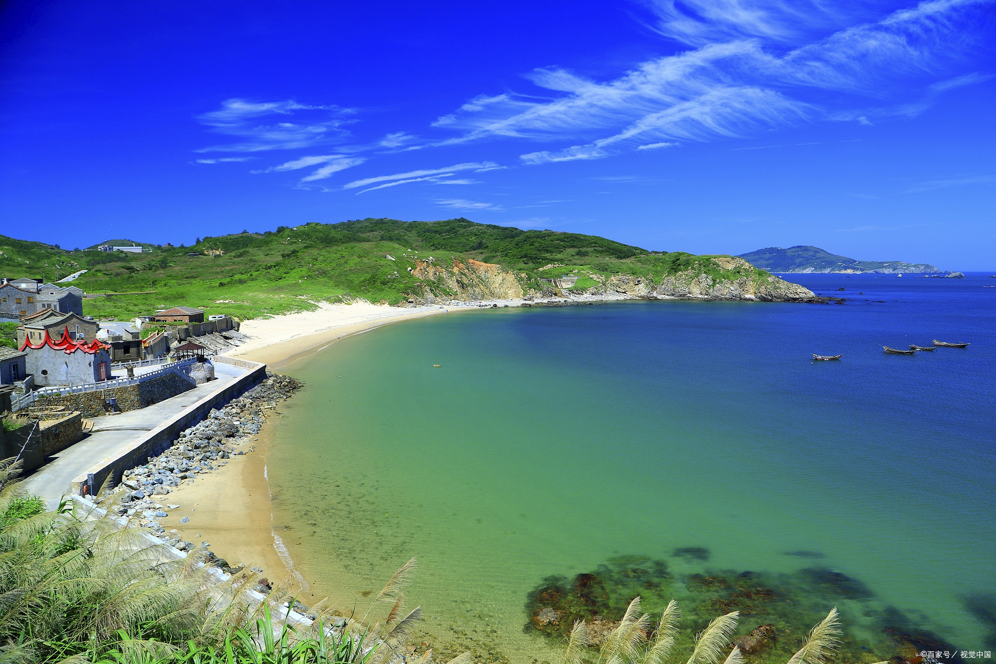 沙滩,海浪与东山岛的呼唤   每当我想起漳州东山岛,心中总是充满了对