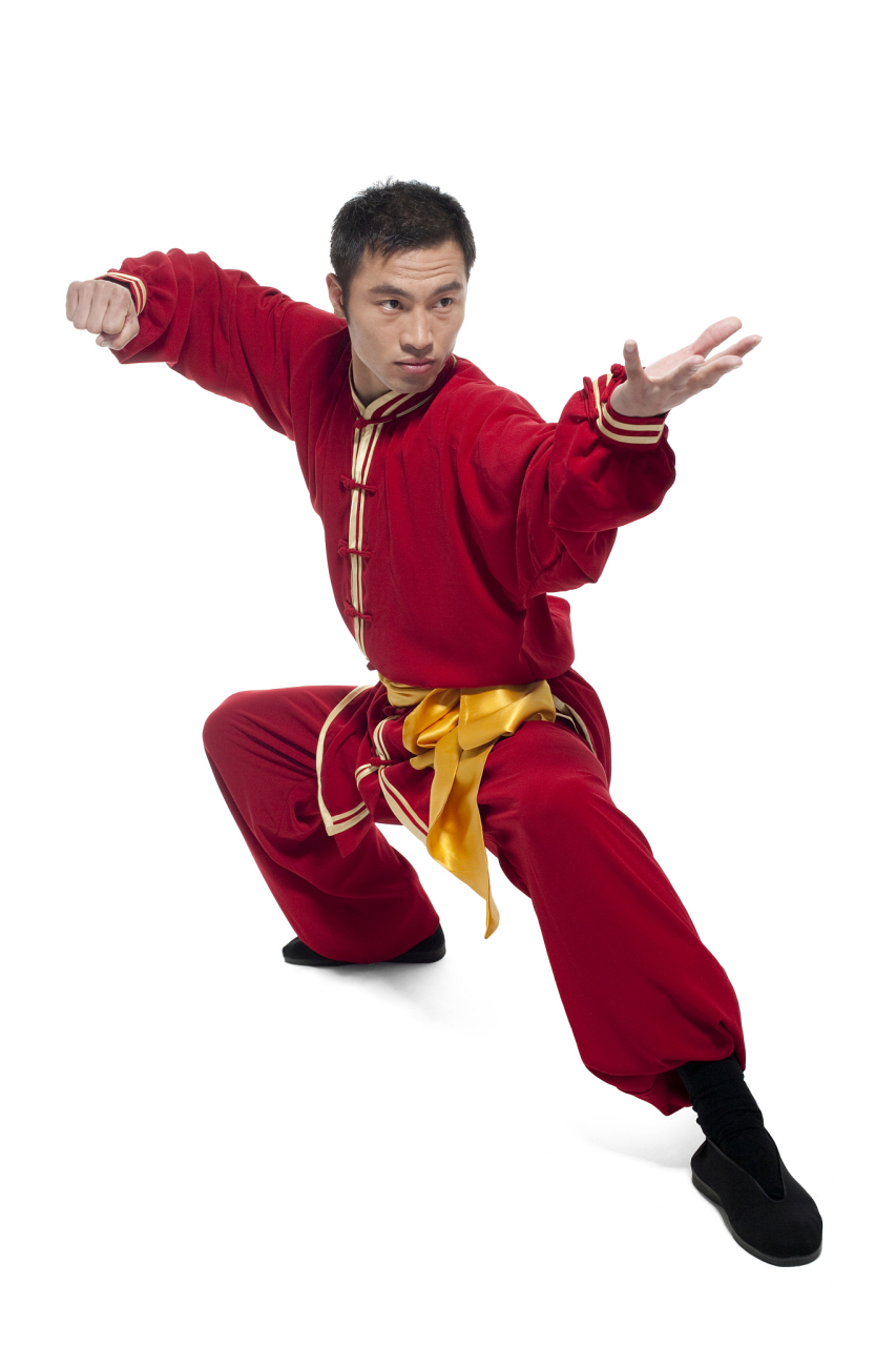 中华武术源远流长,学上几招传统武术,男孩子强身健