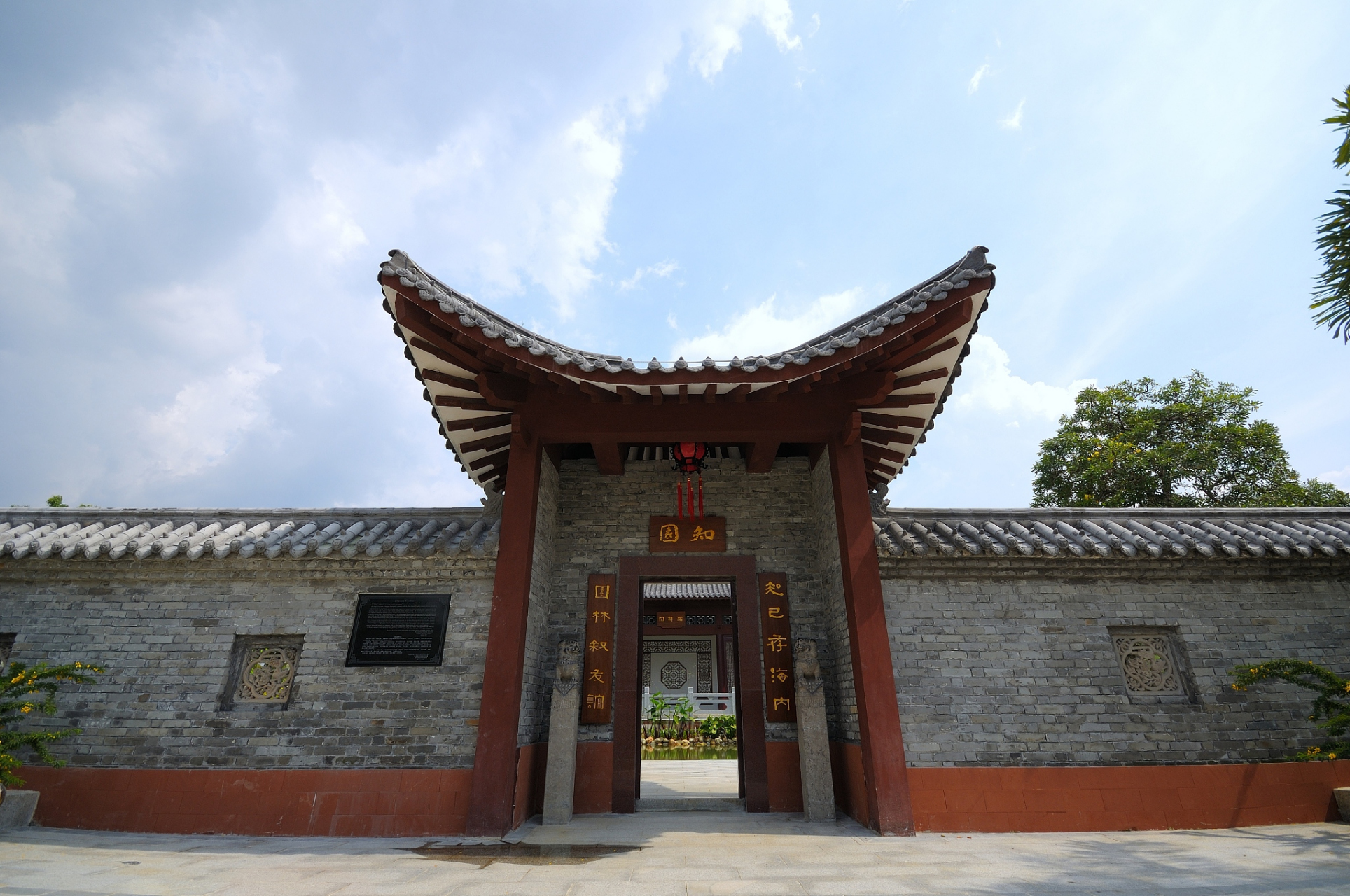 奔赴春天的旅行# 除了建筑风格外,娥英祠还承载着丰富的文化内涵.