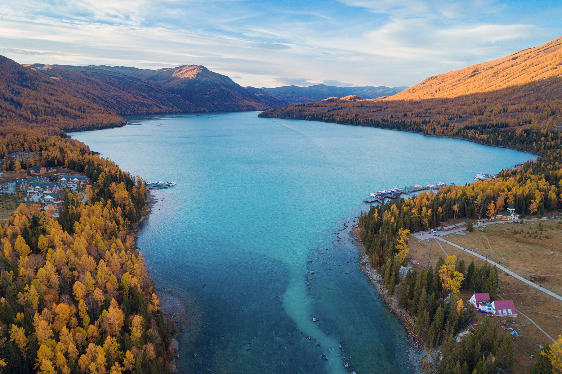 奇遇那拉提#那拉提喀纳斯湖位于新疆阿勒泰地区,是新疆著名的旅游