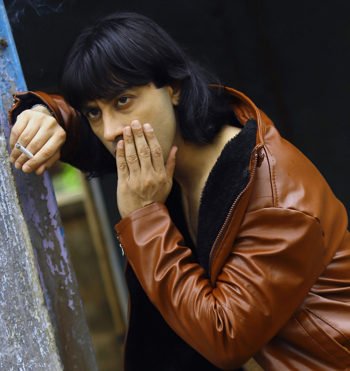 我高中同学说的一件事 他在他们乡读初中的时候,学校附近经常有小混混