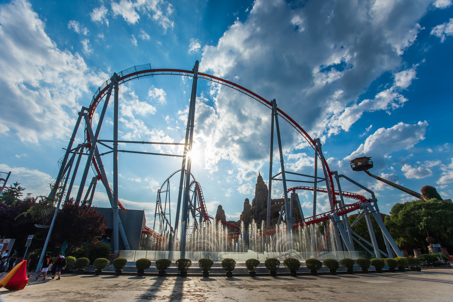 大同方特欢乐世界,是集游乐,演艺,餐饮,住宿于一体的大型主题公园