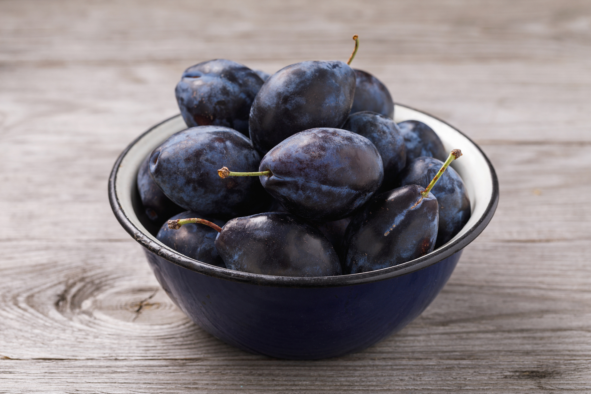 会吃这3种水果的白癜风患者,黑色素长得更快!