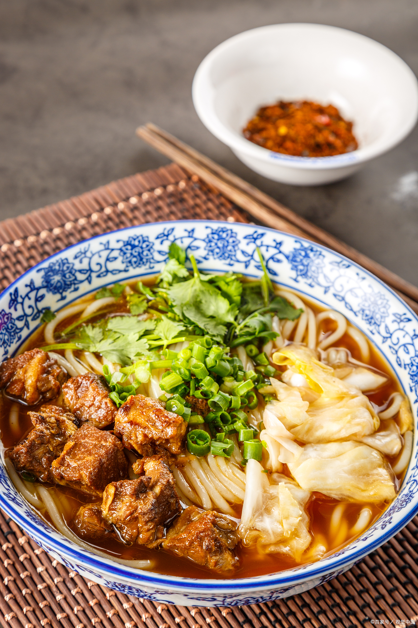 河南的特色小吃——河南烩面