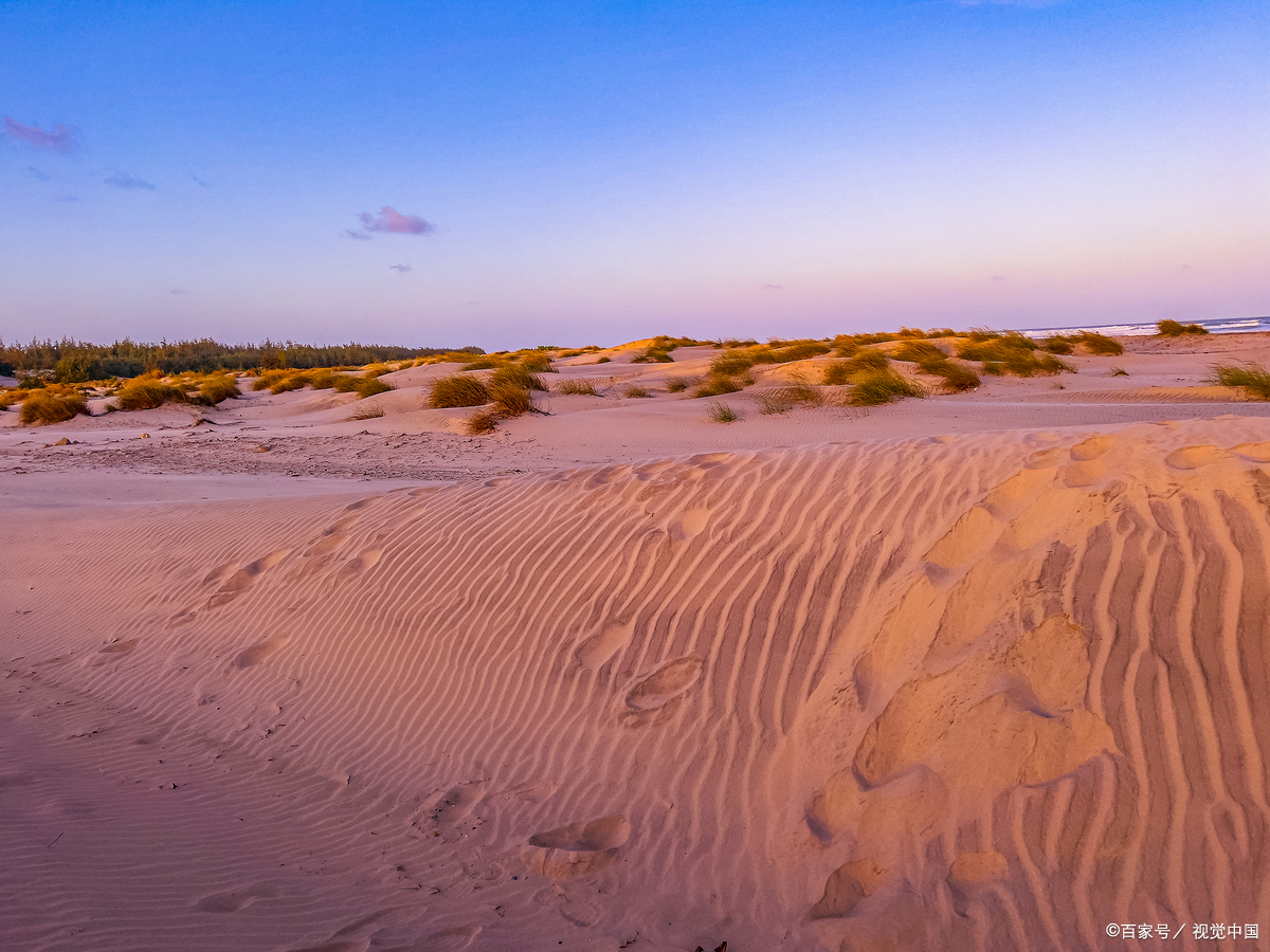 中卫金沙岛的休闲假日,躺在沙漠绿洲里看云卷云舒!