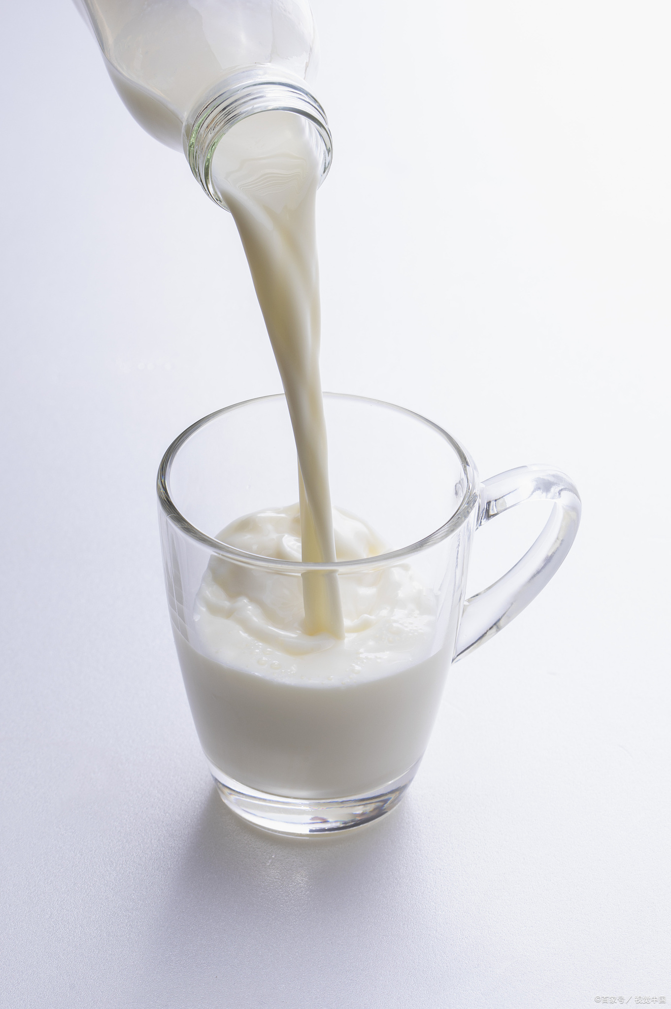 进口牛奶比国产牛奶便宜的原因是什么