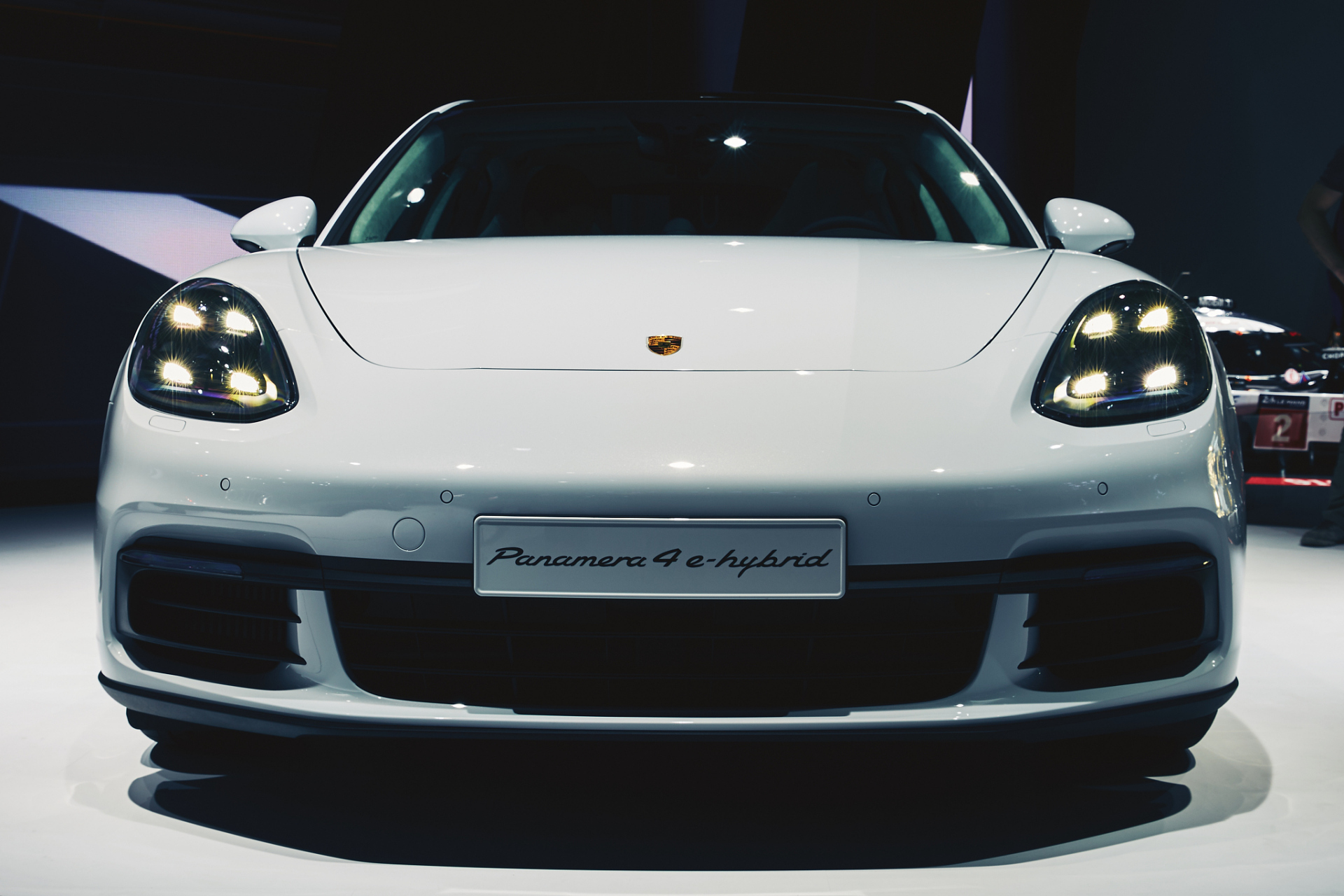 保时捷汽车的创始是由创始人姓名而命名,他叫做:费迪南德·保时捷