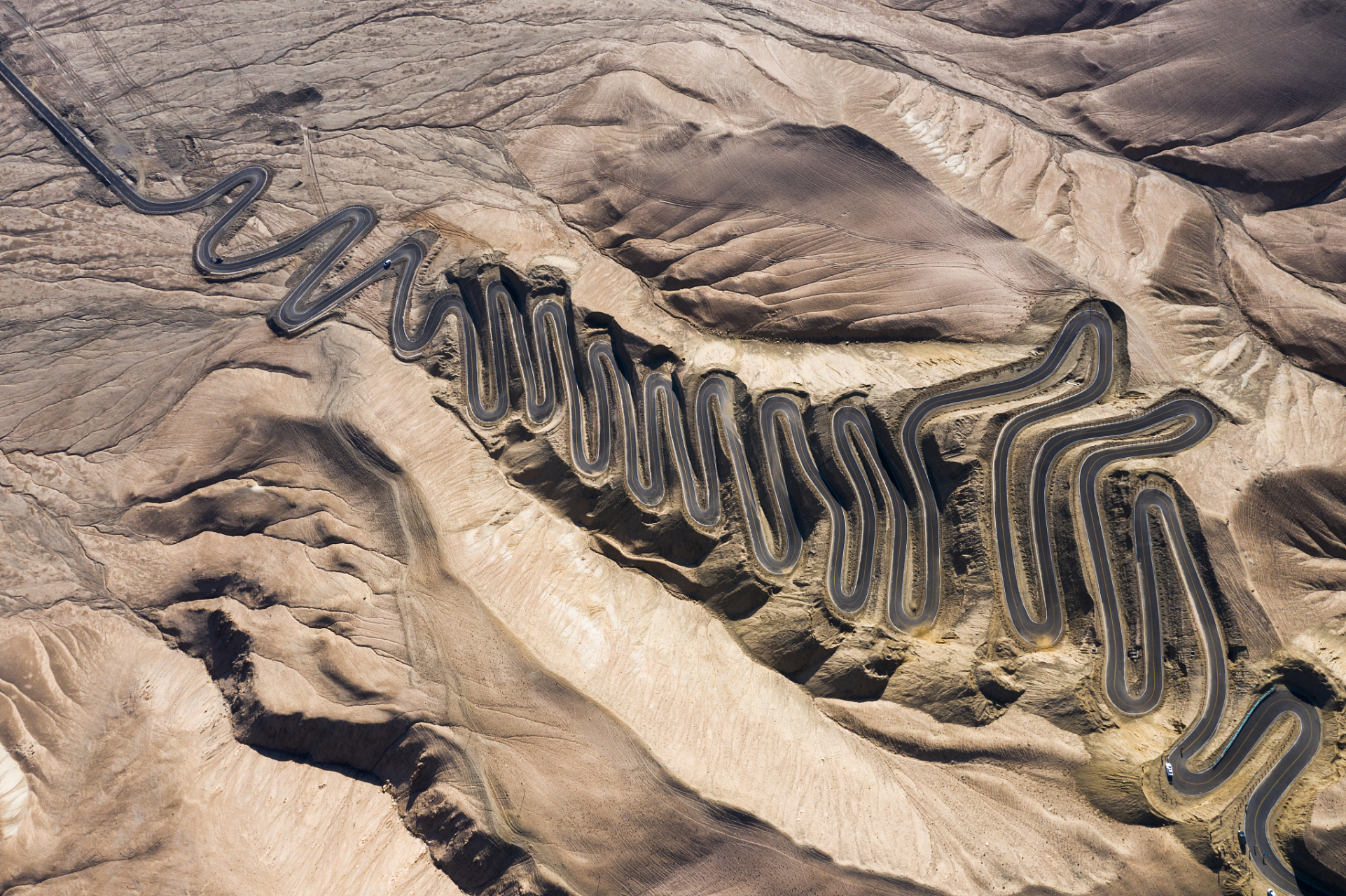 准备篇:  盘龙古道,位于新疆喀什地区塔什库尔干塔吉克自治县,是通往