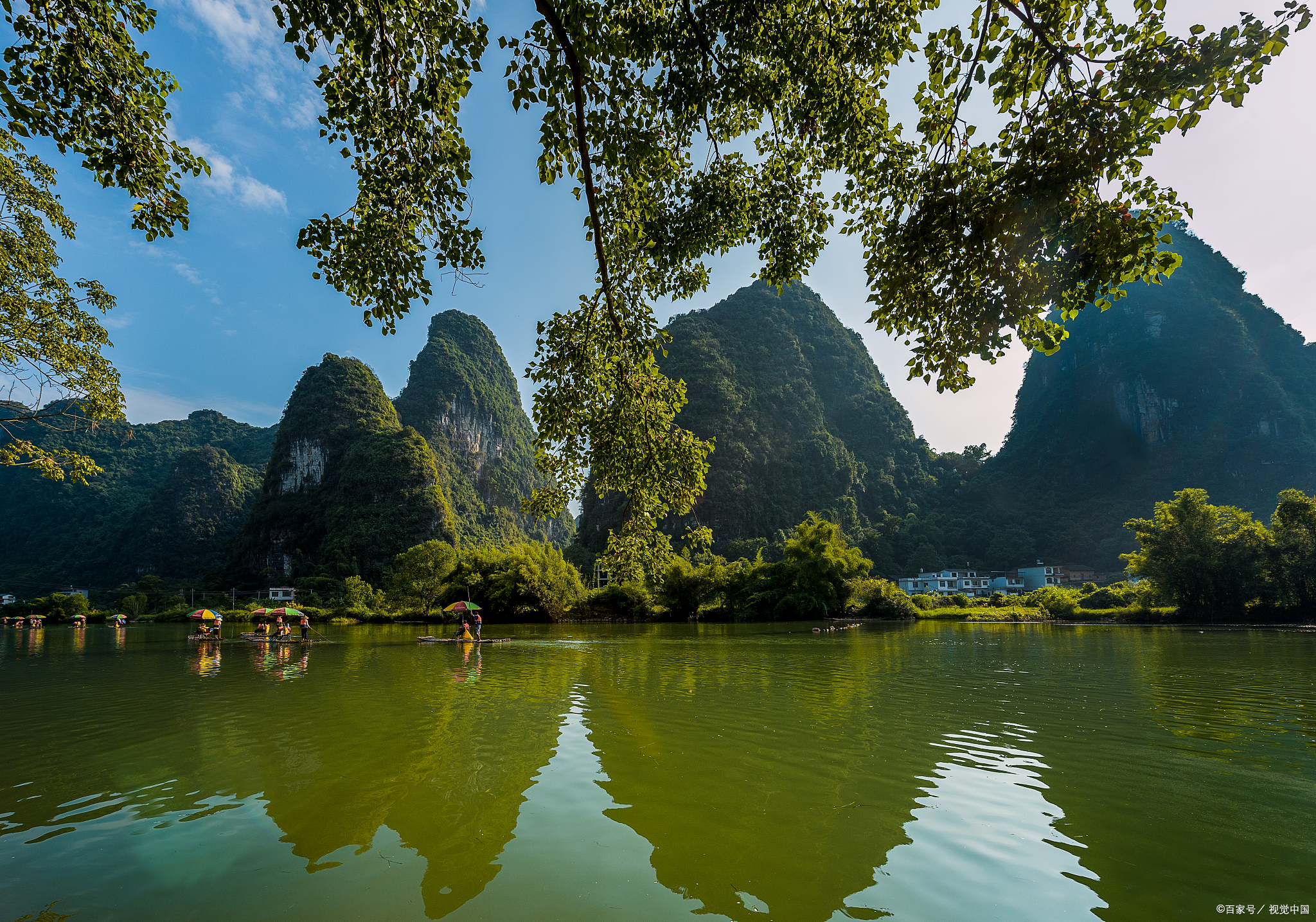 桂林游记:山水甲天下,漓江与阳朔的诗意邂逅  桂林,这片被誉为"山水甲