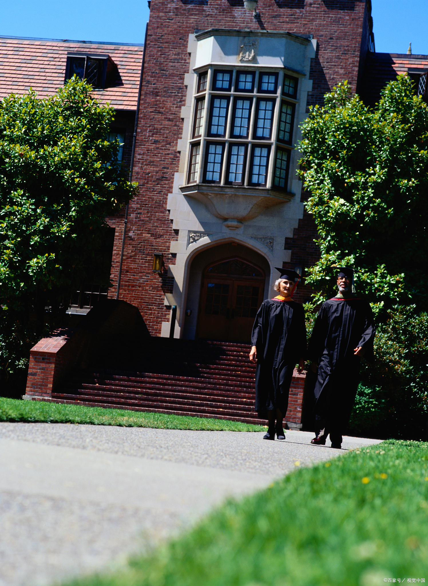 美国纪事# 威廉玛丽学院位于弗吉尼亚州威廉斯堡市,是美国历史第二