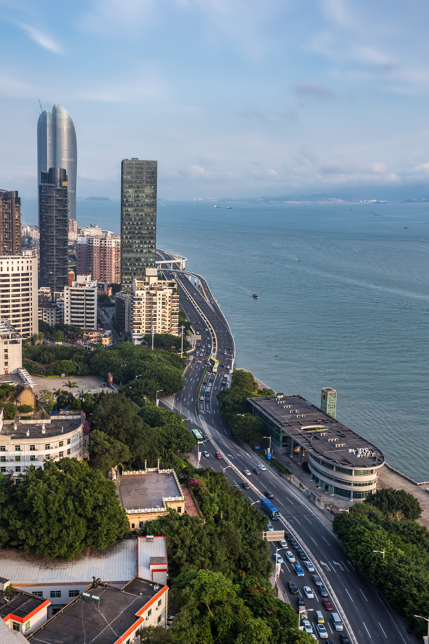 厦门,这座美丽的海滨城市,如今又因慕容云海而引发了全网的热议!