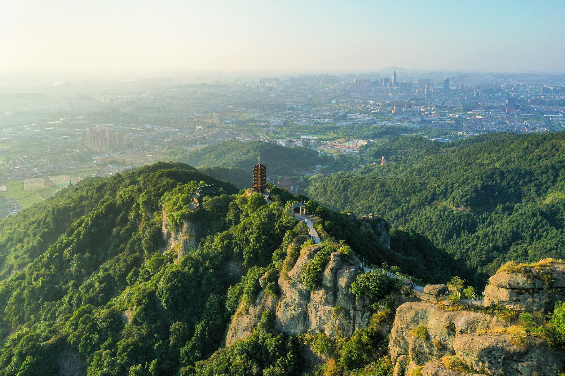 武汉玩乐攻略#                #城市大玩家# 武汉春日旅游:蛇山登高