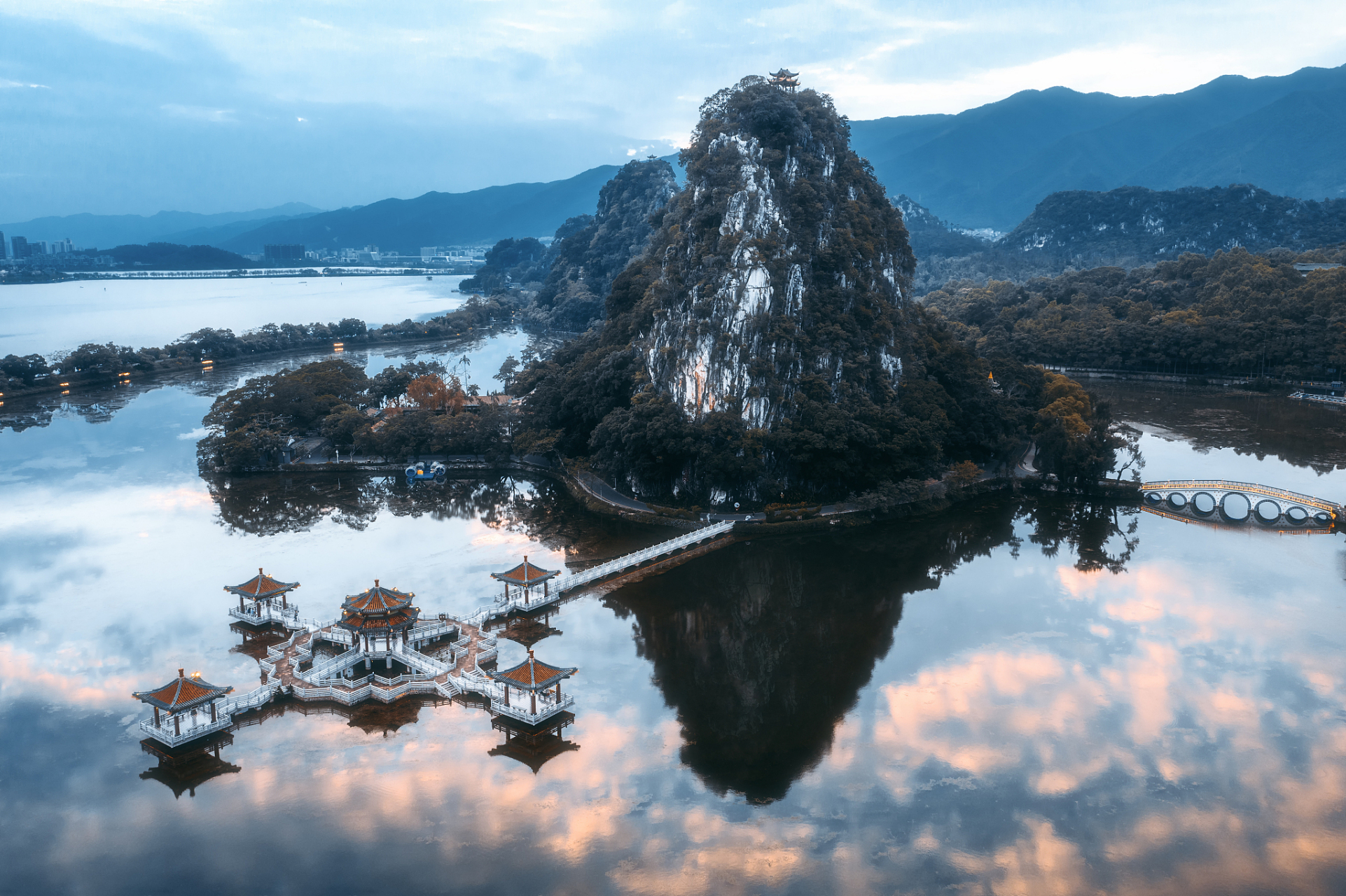 肇庆附近的旅游景点图片