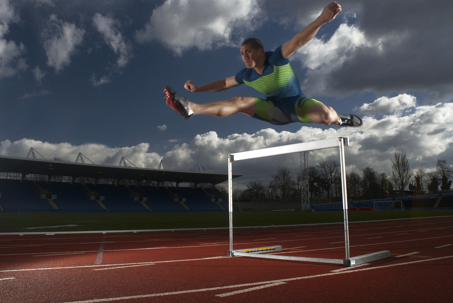 跨越式跳高一般人跳多高?