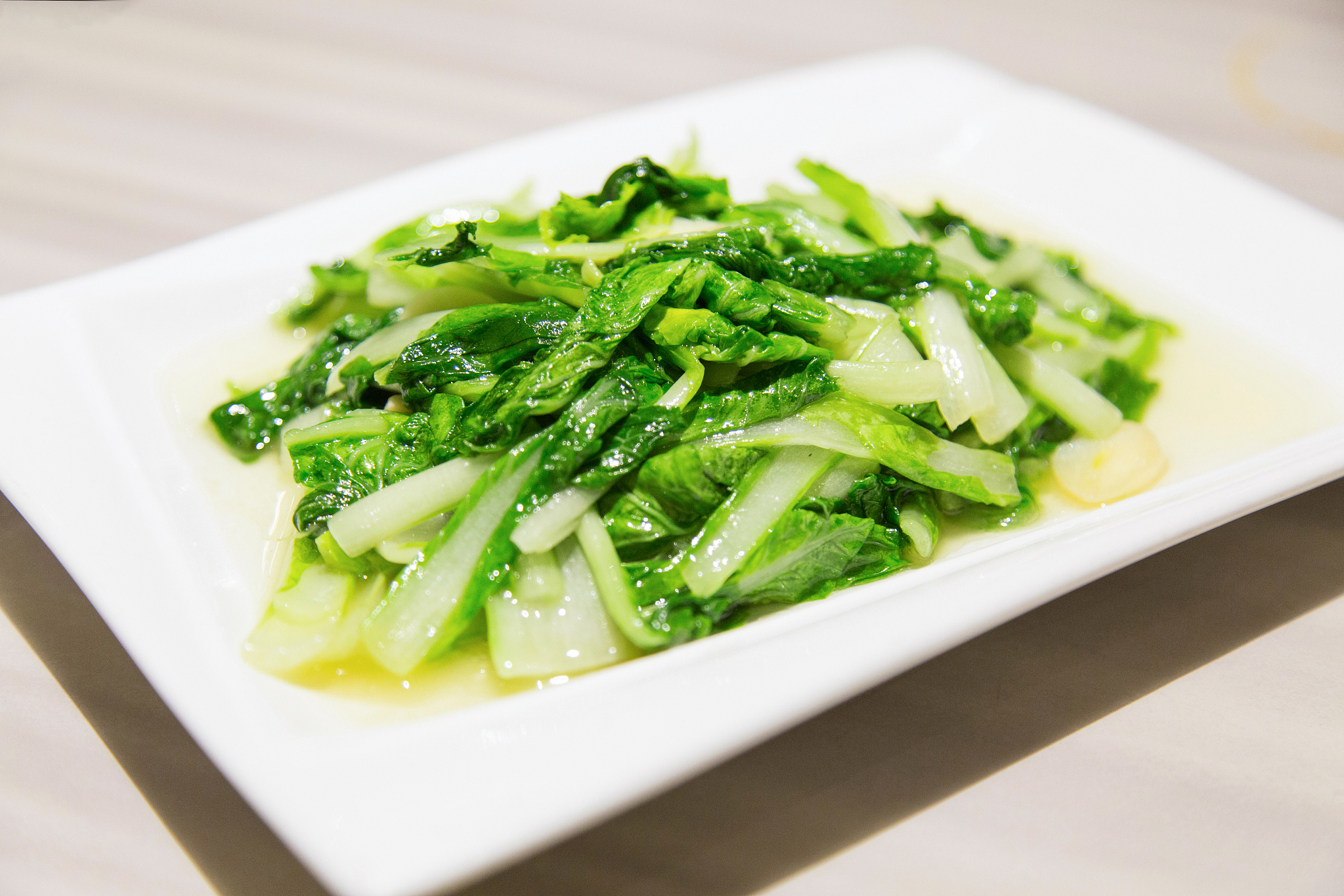 这些素菜做法简单,口感鲜美,营养丰富,比肉还好吃.百吃不腻,值得一试.