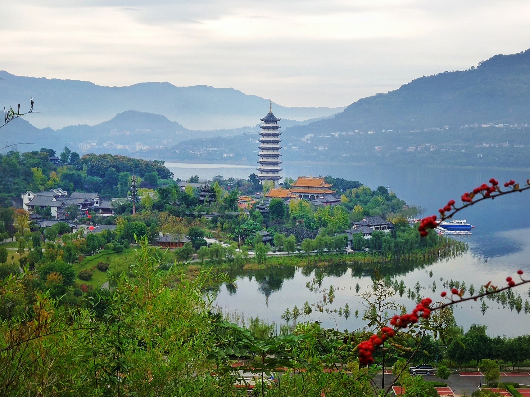 夏日闪光旅行家# 开州汉丰湖举子园,宛如一颗璀璨的文化明珠,镶嵌在