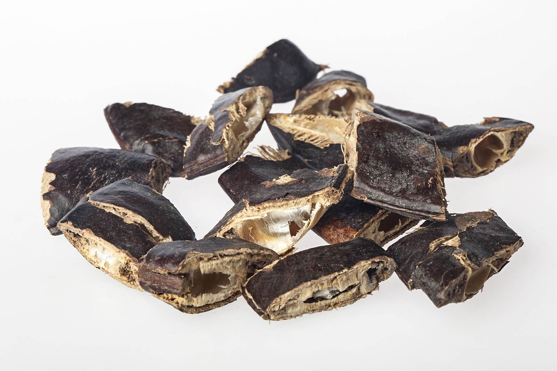 干槟榔可以泡水喝么	 一般情况下,干槟榔可泡水饮用.