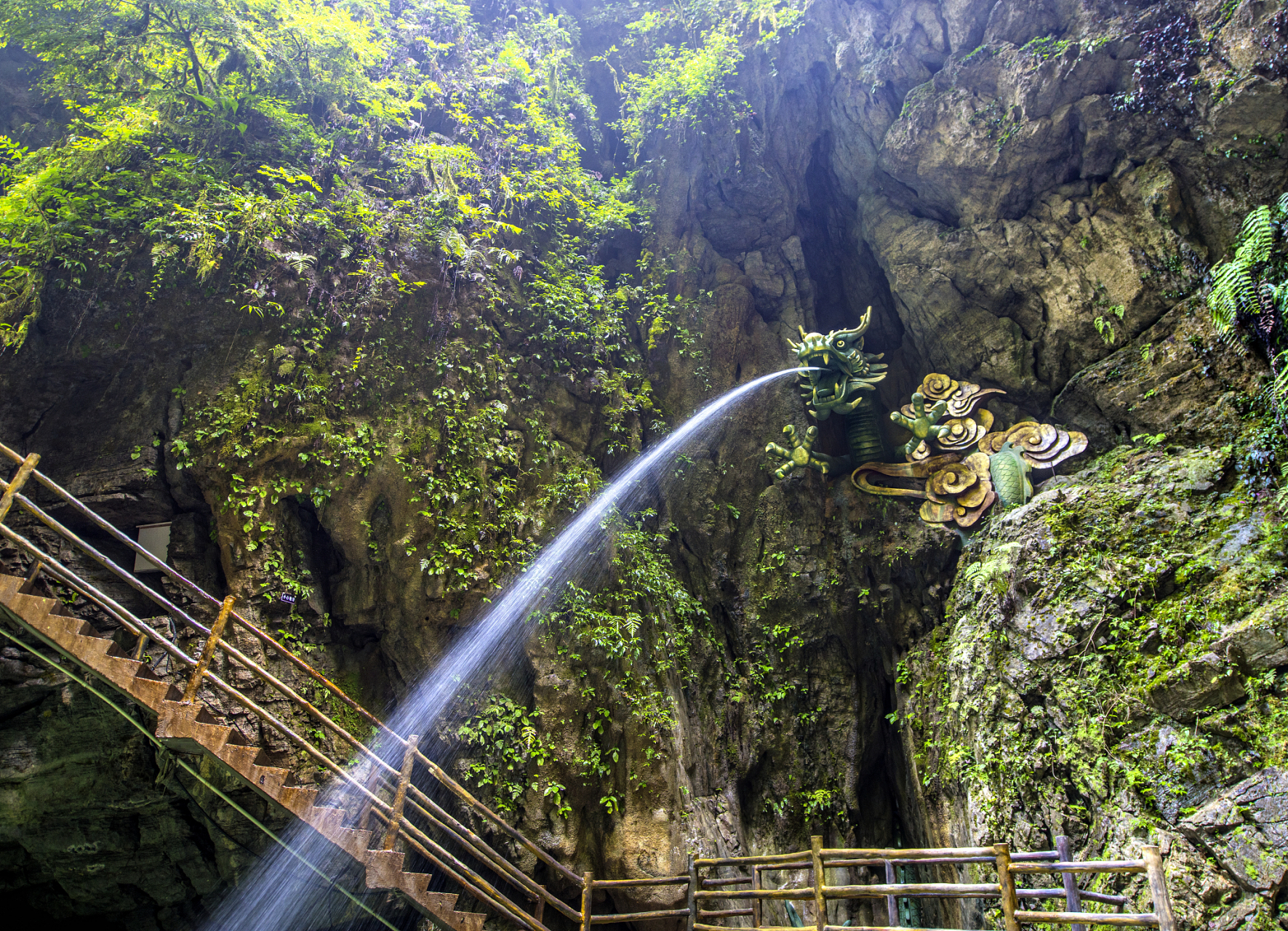 昆明青龙峡景区图片