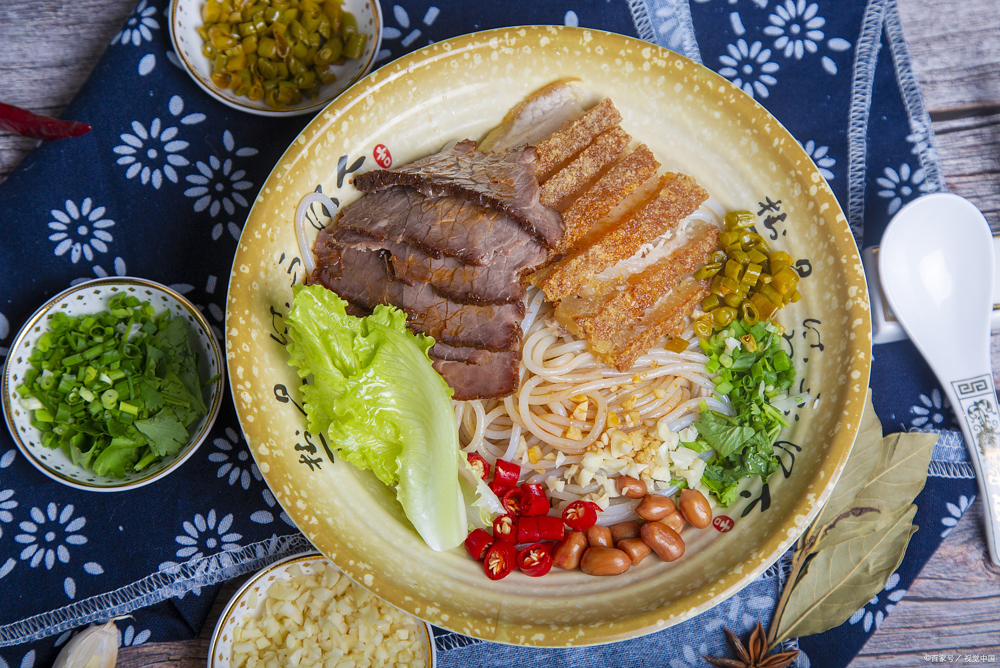 桂林米粉传说简介桂林米粉唯美横版图片桂林米粉宣传图桂林米粉  横图