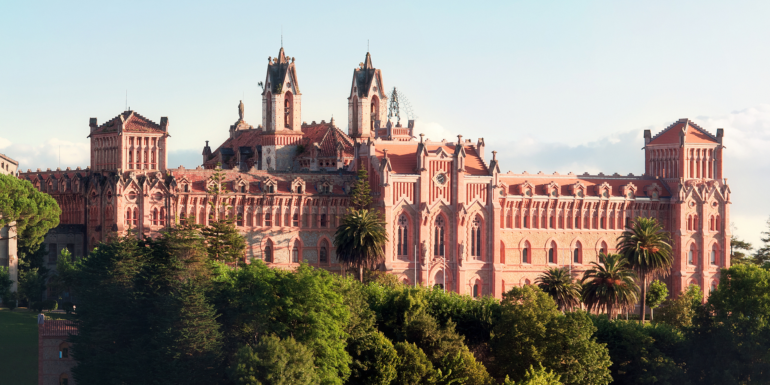 美国檀香山大学图片