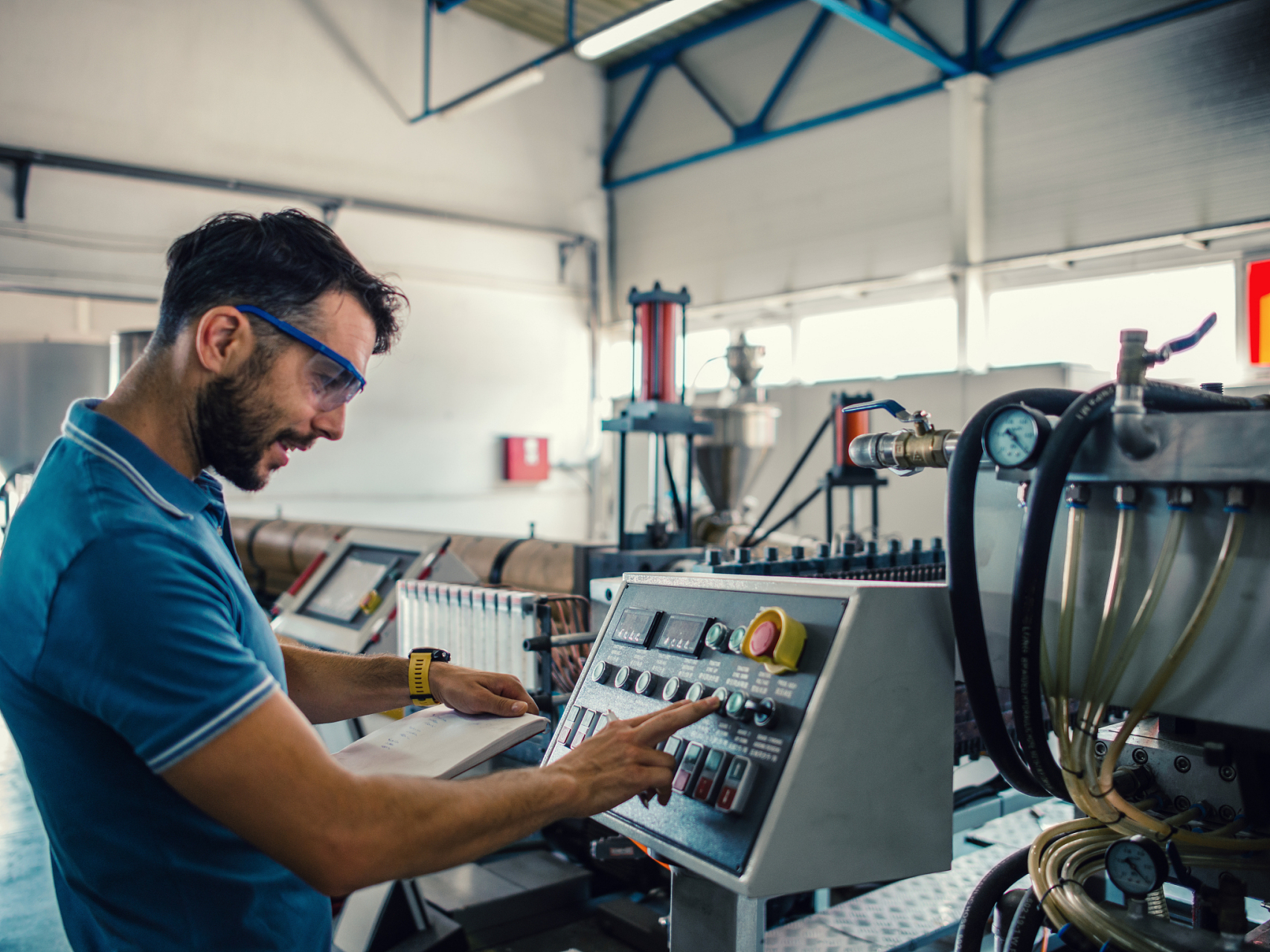 机械专业主要学哪些内容 物流管理专业:包括物流管理,物流工程专业.