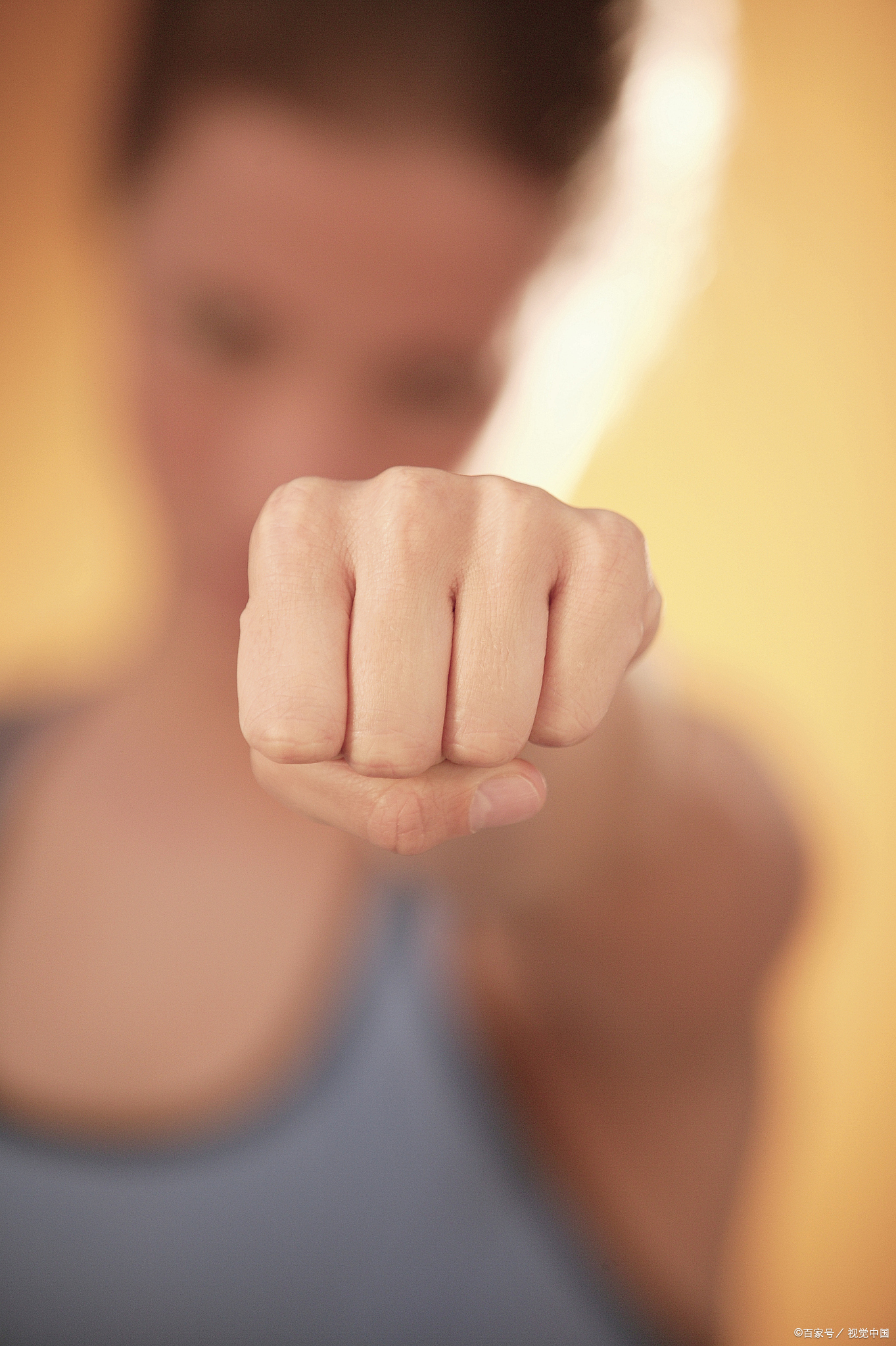 坚定的图片有力量拳头图片强大力量图片握拳女生拳头强大的图片握拳头