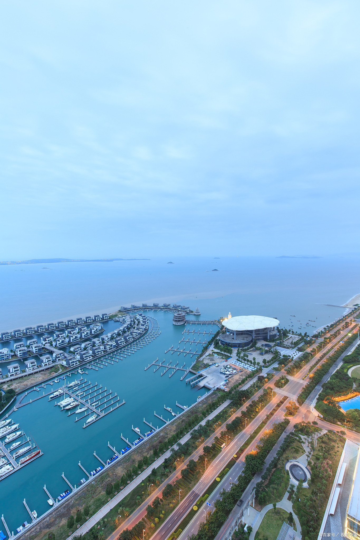 海陵岛大角湾海上丝路旅游区,坐落于广东省阳江市海陵岛闸坡镇内,犹如