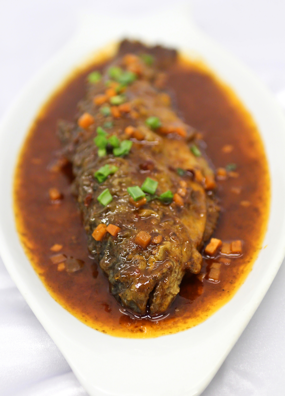 每天分一道家常菜#  西湖醋鱼别名"宋嫂鱼",传说宋五嫂就是这道菜的