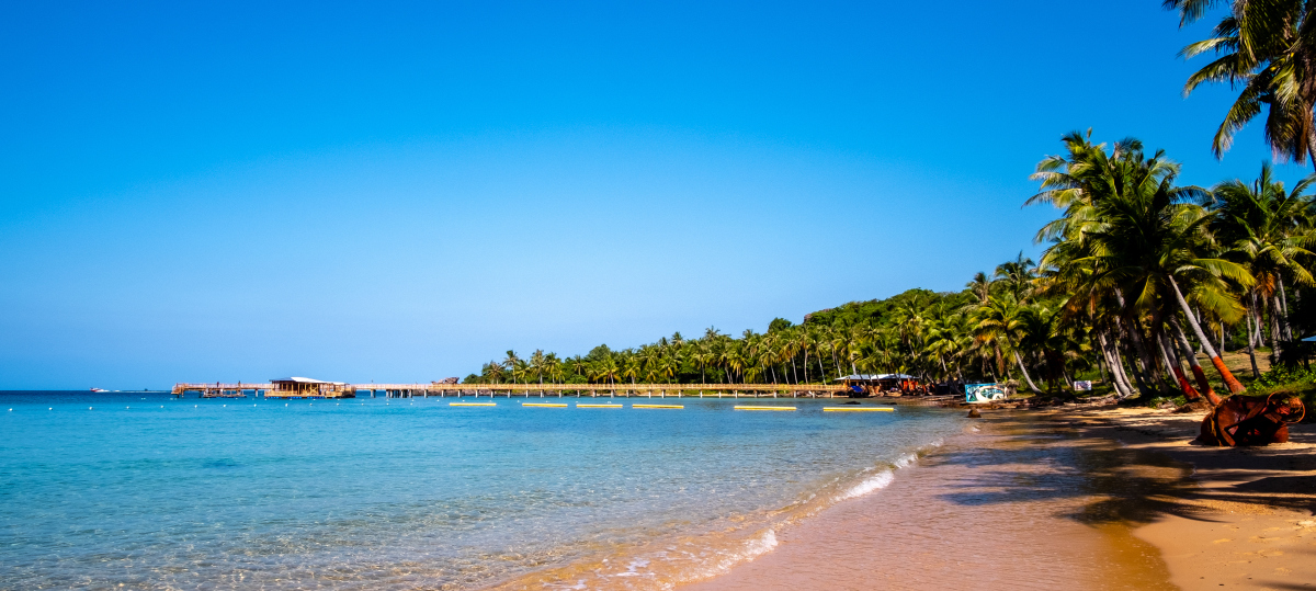 椰子洲岛景点介绍:椰风海韵,探秘海南的绿洲仙境