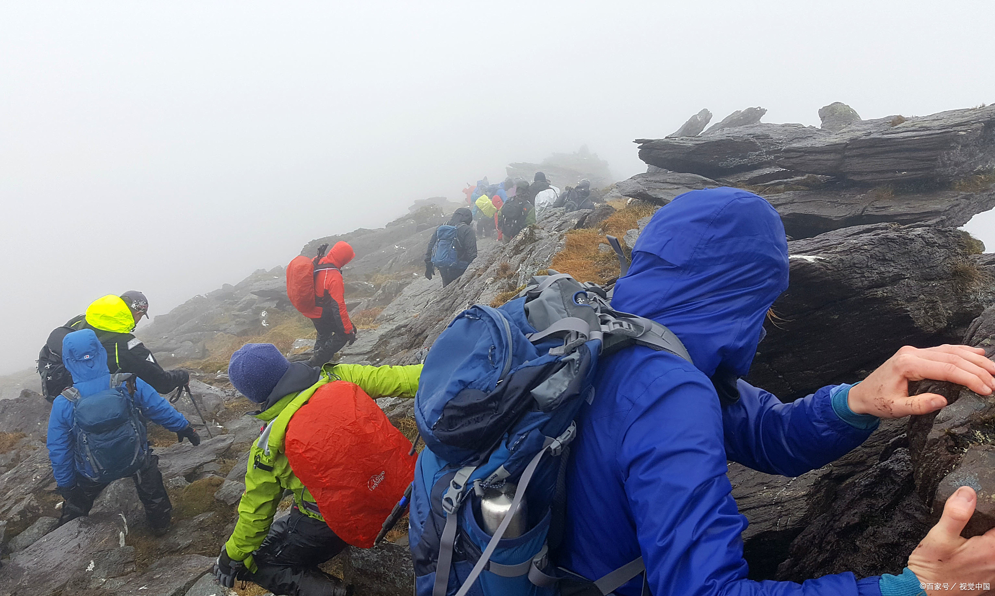 「鳌太线」意外发现失联 37 天驴友遗体,下雨就凉了,而且上下都是林坡