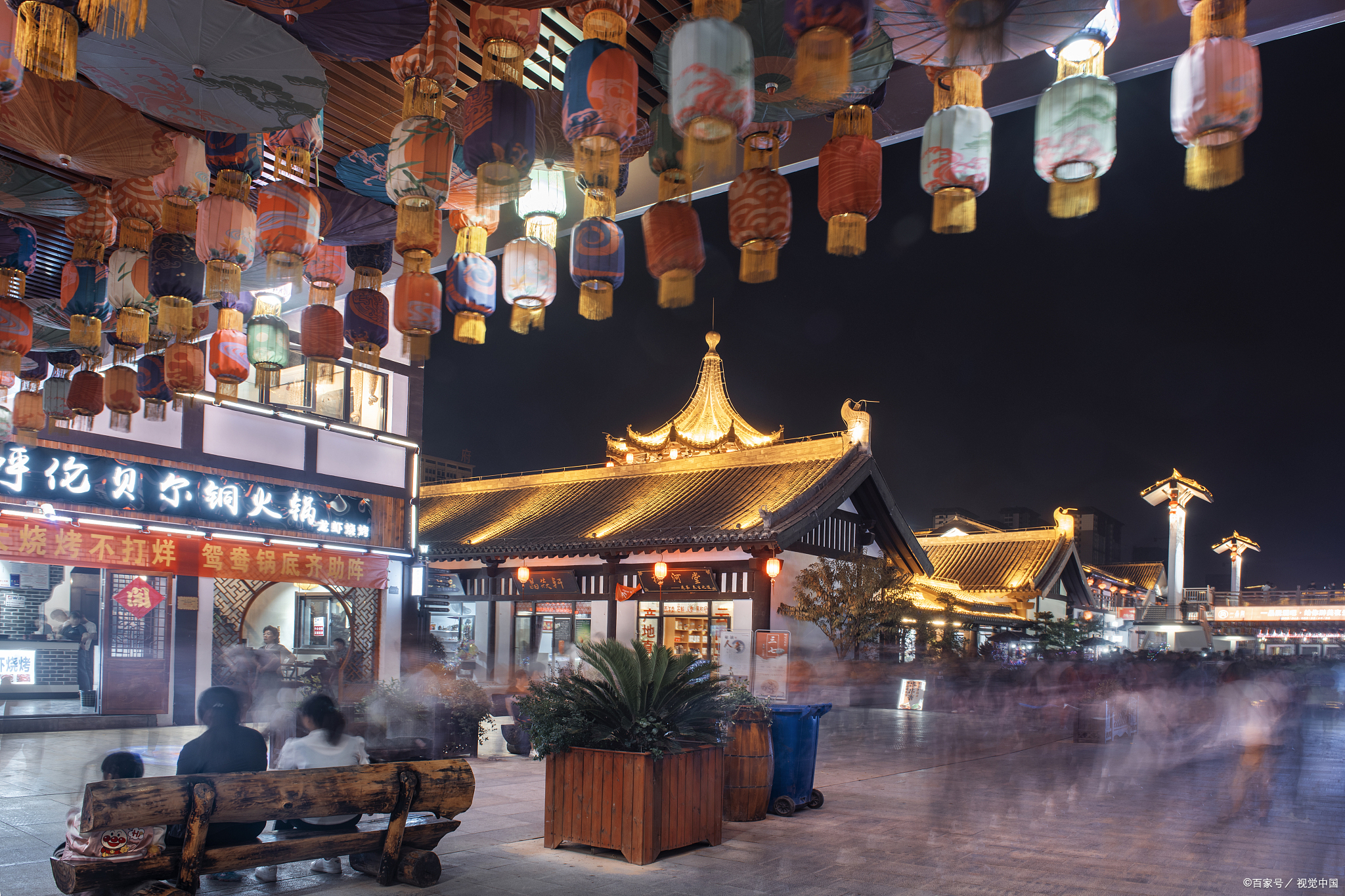 永兴坊景点介绍||永兴坊,即永兴坊陕西非遗文化特色街区,位于西安城墙