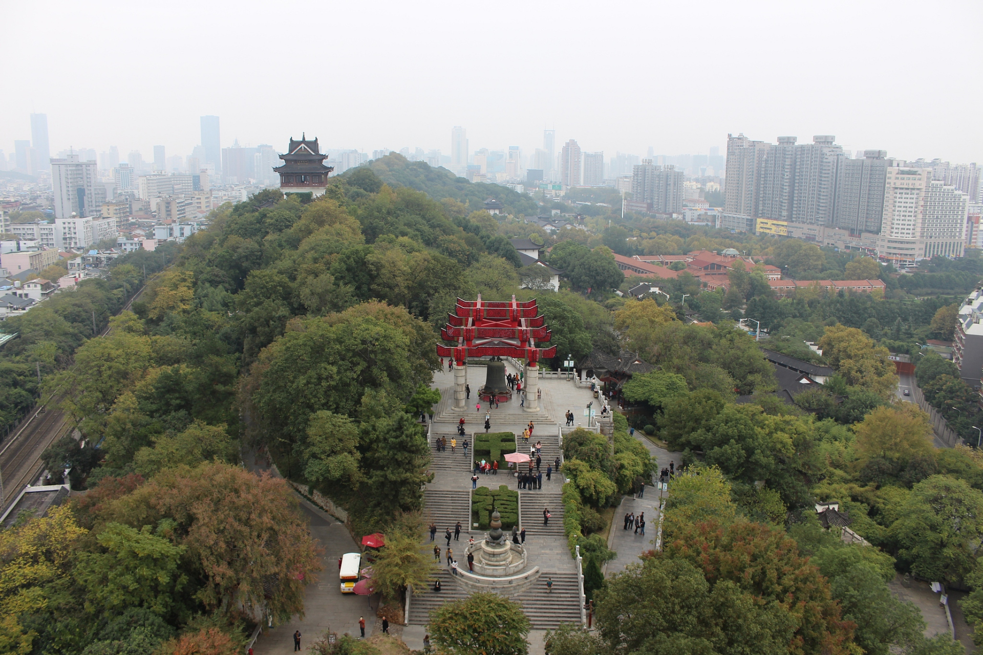 狼山海拔图片