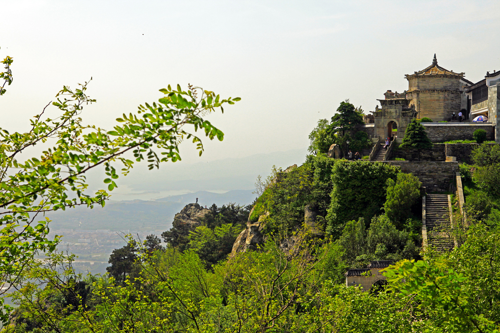 心定西再出发#首阳山景区靠近丝绸之路,因此在古代历史上曾是商贸