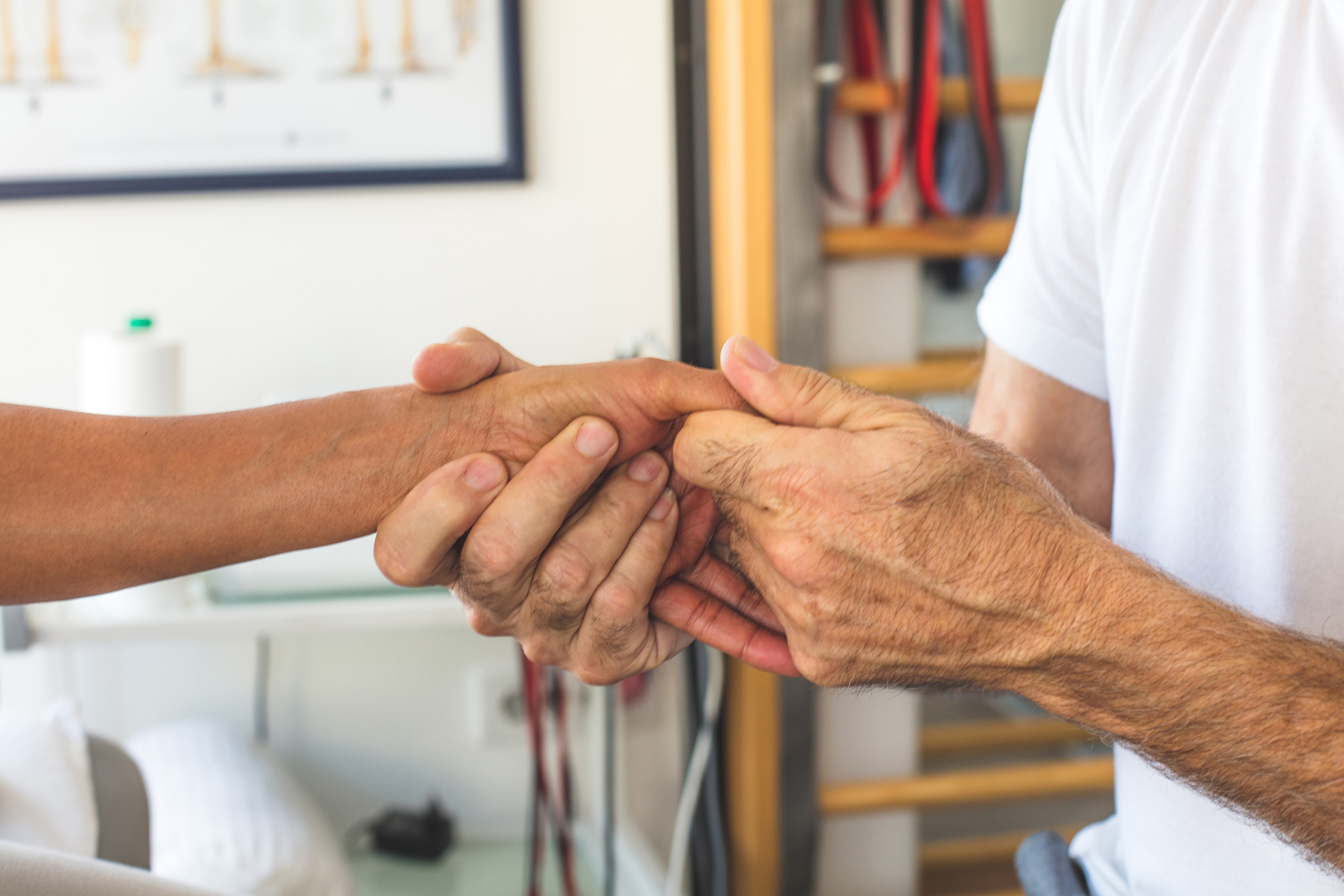 脑卒中后,偏瘫患者手指灵活锻炼第六步:手指屈肌放松锻炼 #脑梗偏瘫