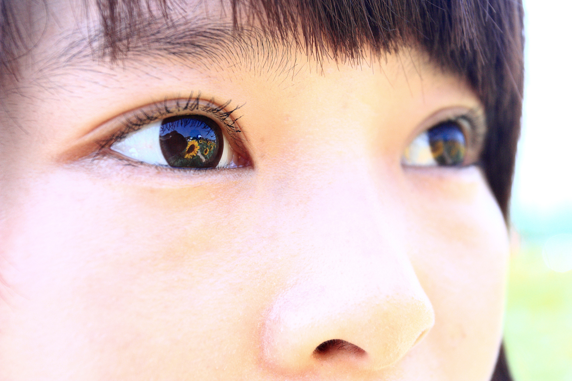 什么是假性双眼皮?