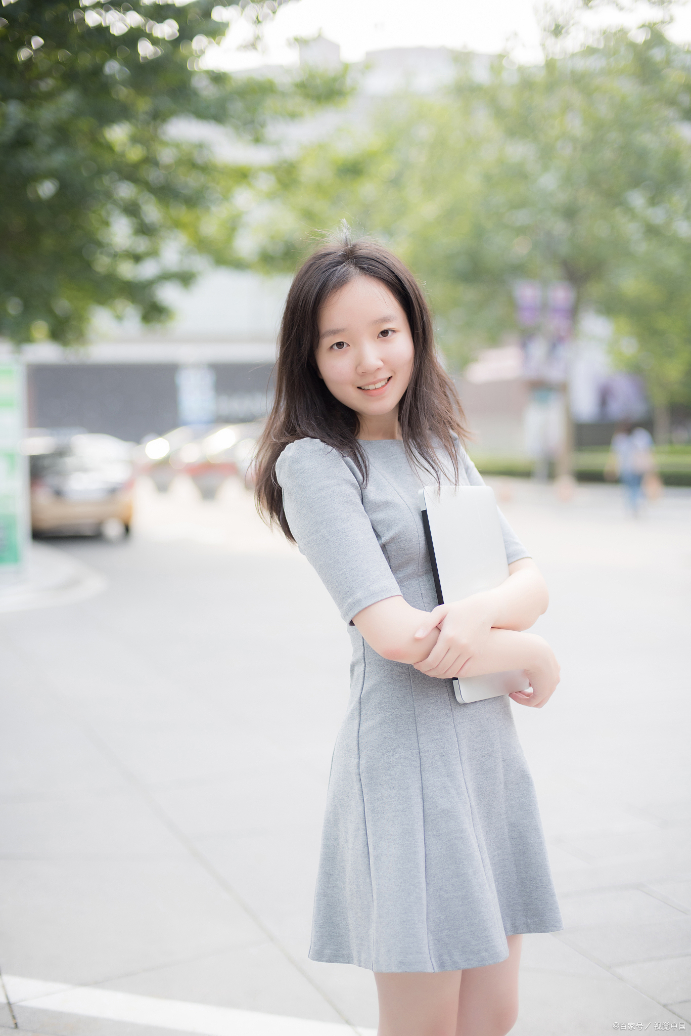 故事清纯女大学生自甘堕落的叙述