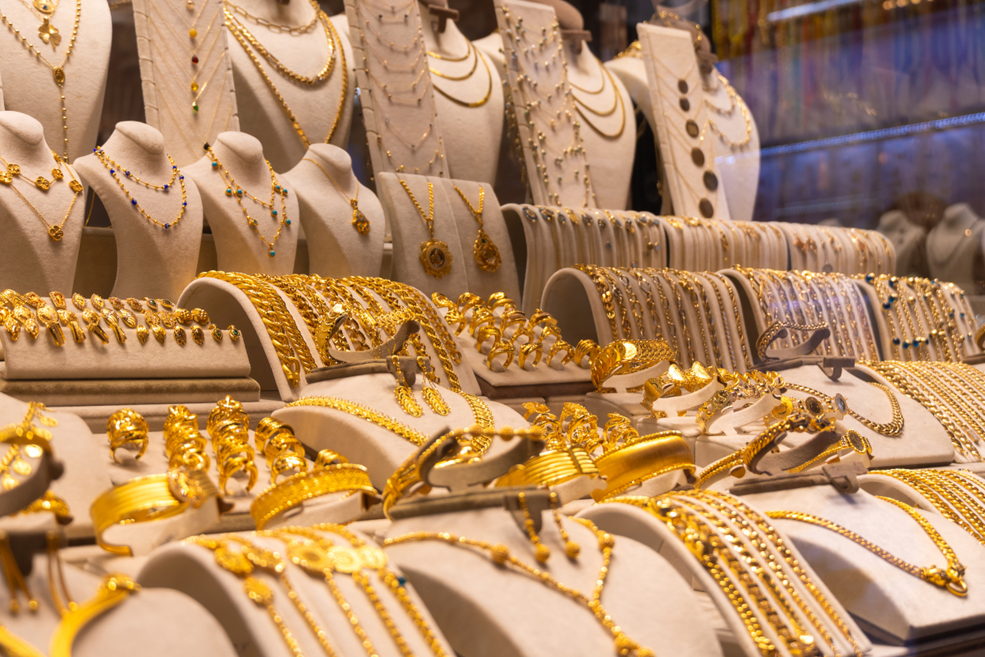 贵金属买卖(贵金属买卖平台)