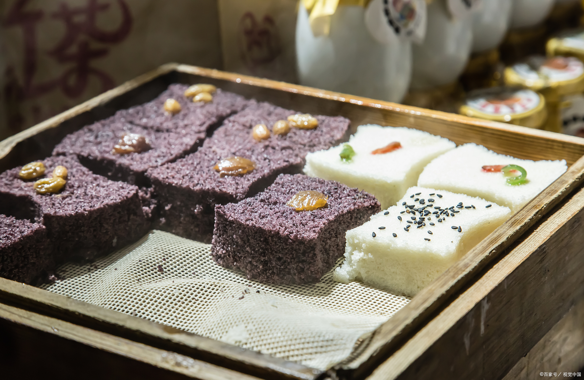 杭州特色美食小吃排名:定胜糕,油墩儿,葱包桧,杭州小笼包上榜