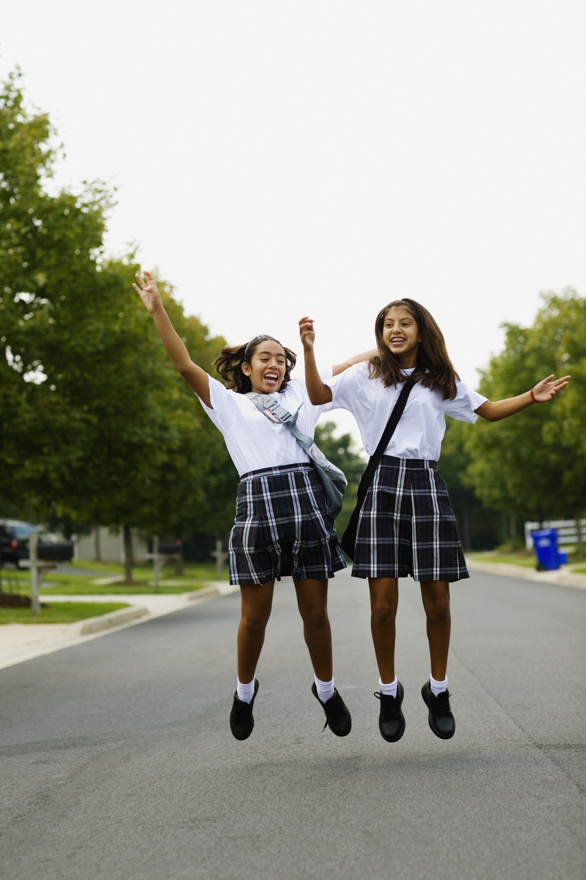 象限跳,又叫"十字跳",在国际趣味田径的比赛中专门作为一个测试项目.