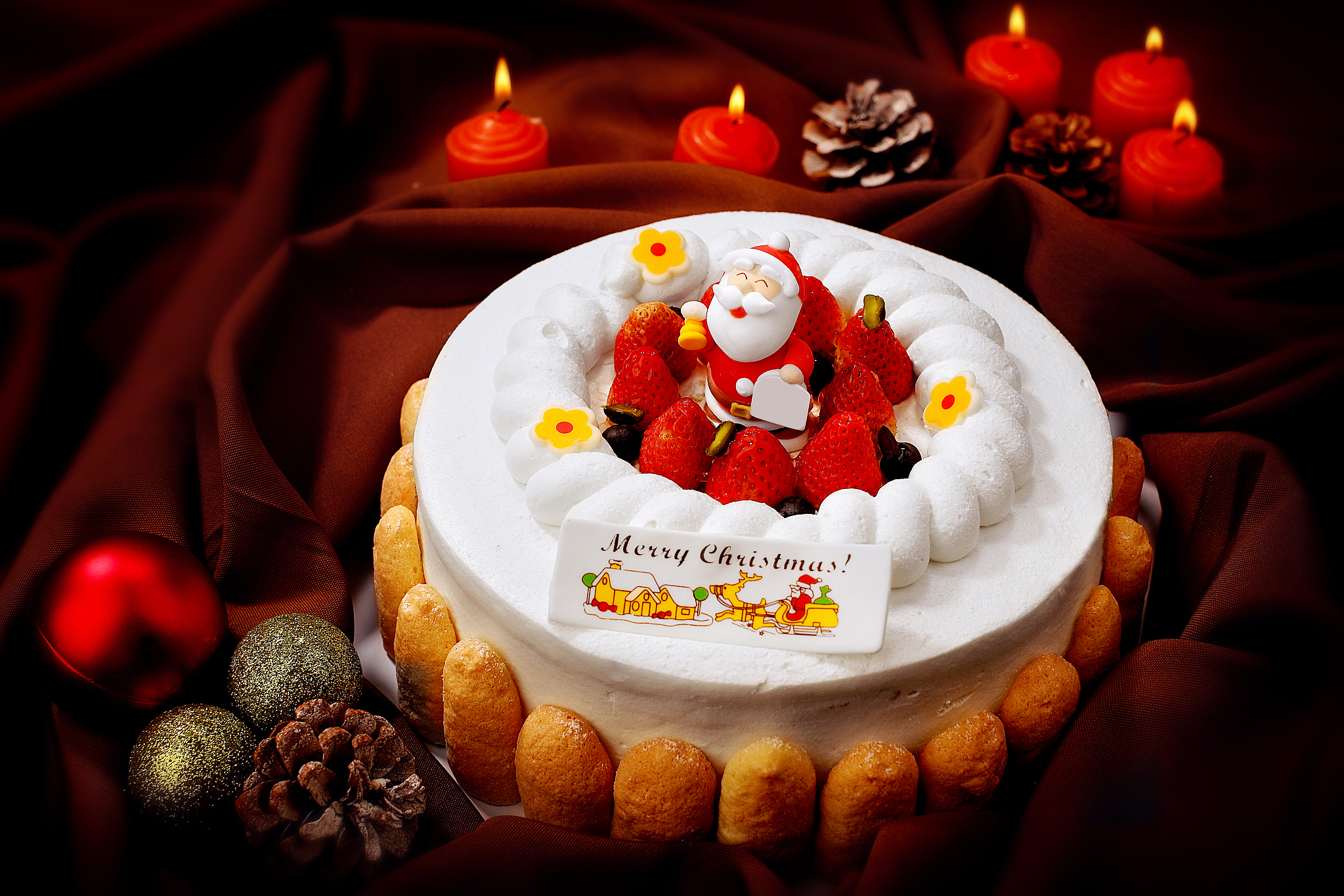 生日蛋糕起源于古代罗马时期,由面包和蜂蜜演变而来.