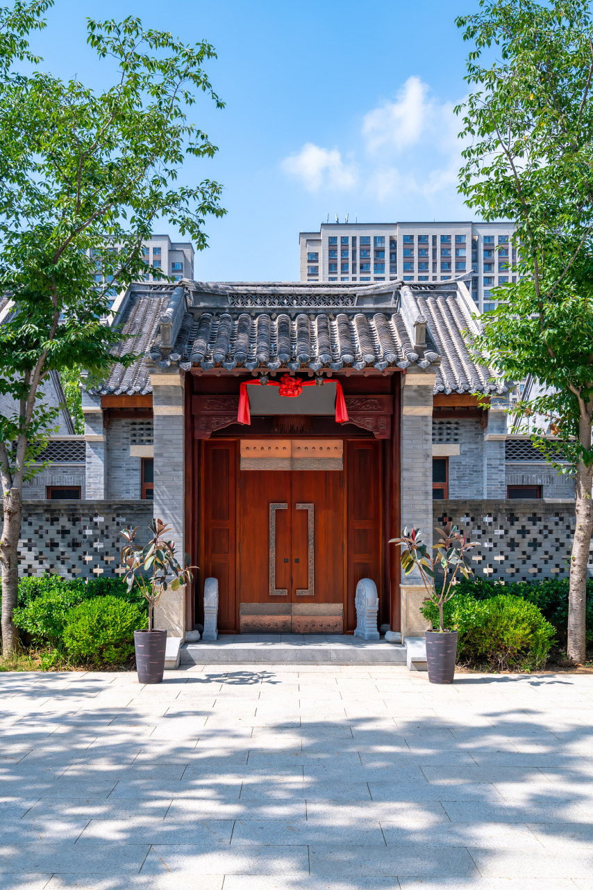 三间小瓦房,如何改造成中式三合院呢?