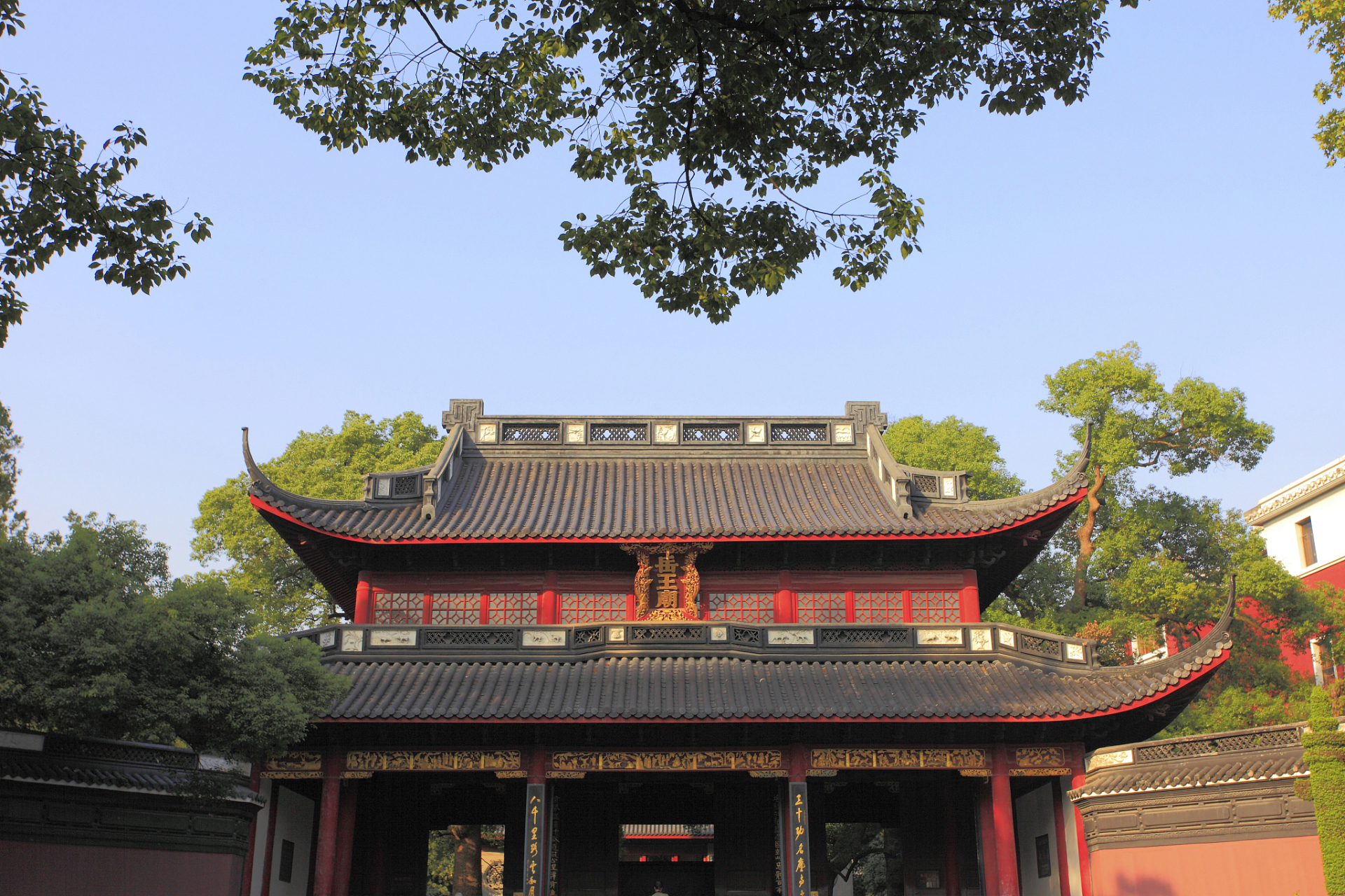 武汉正觉禅寺,位于湖北省武汉市新洲区仓埠街,是武汉市著名的佛教寺庙