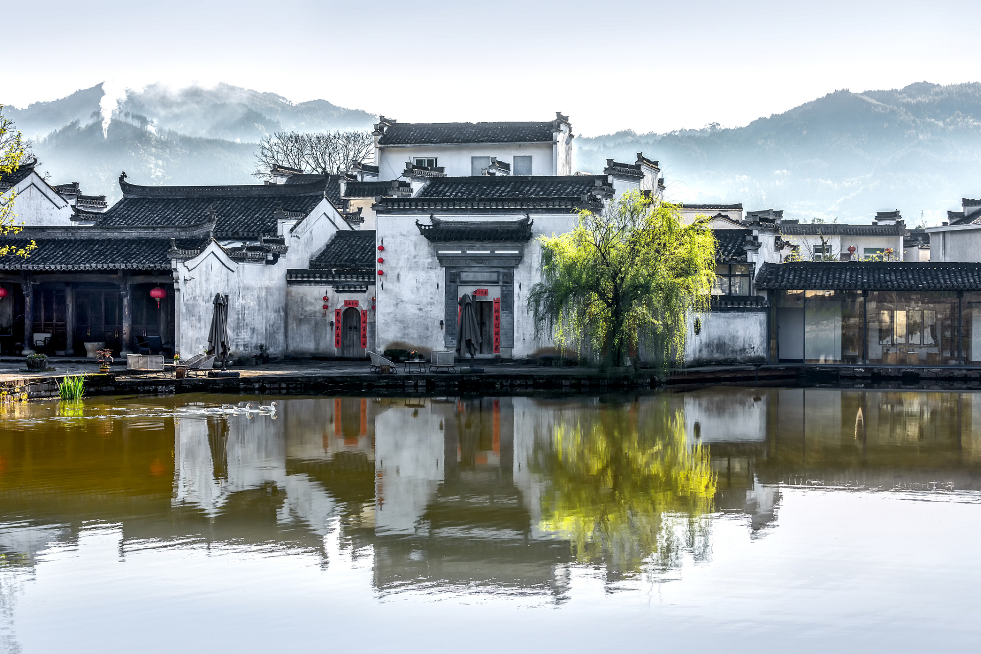 中国古建筑是一门博大精深的文化,其中蕴含着丰富的历史,地域和民俗