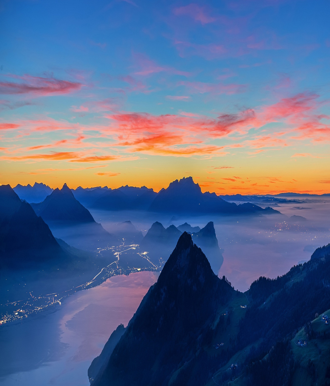 你可以一辈子不登山 但你心中一定要有座山  它可以是你内心的期盼 也
