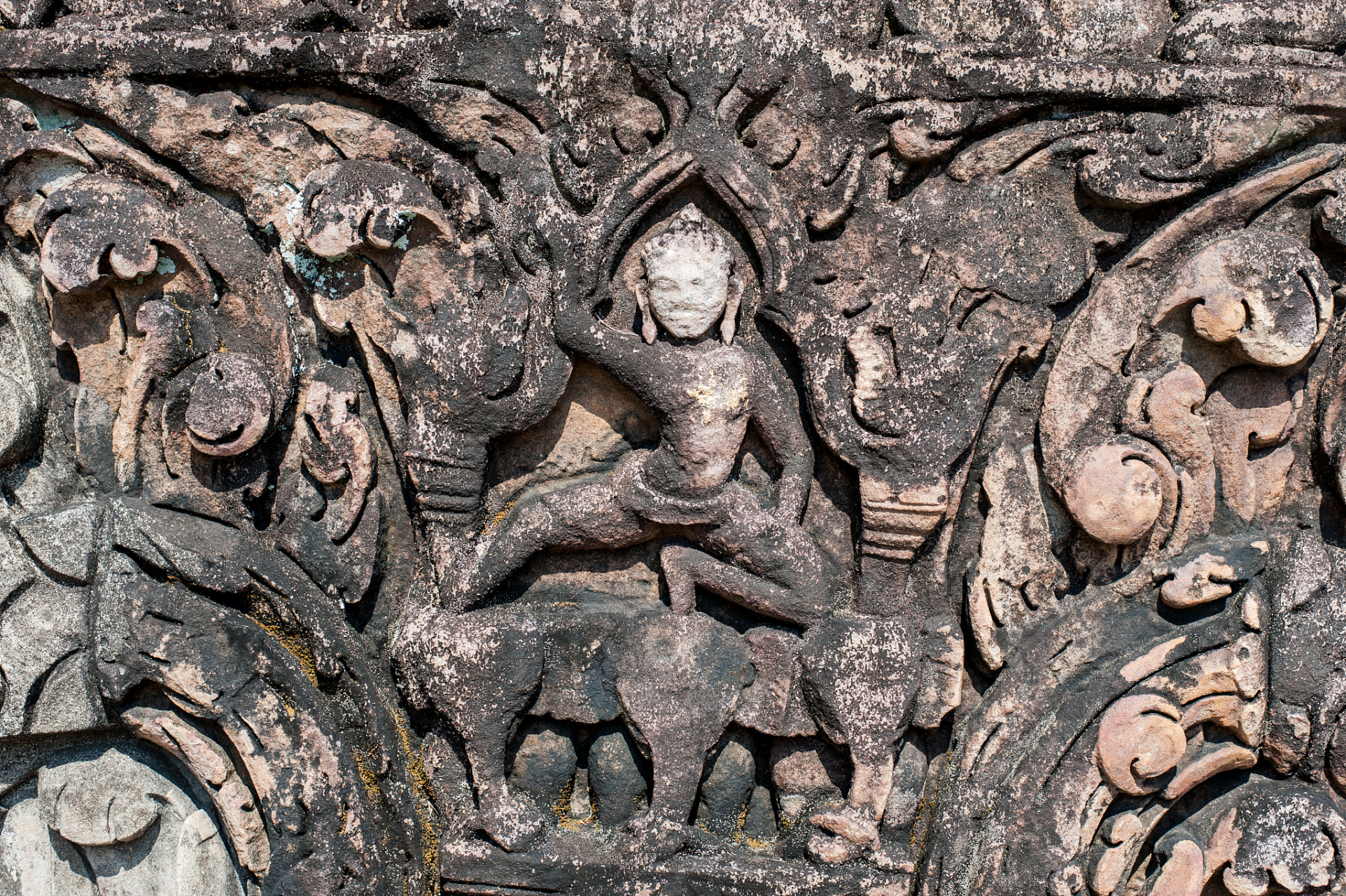 99原始宗教:先祖崇拜和自然崇拜 在远古时期,人类的生活离不开自然