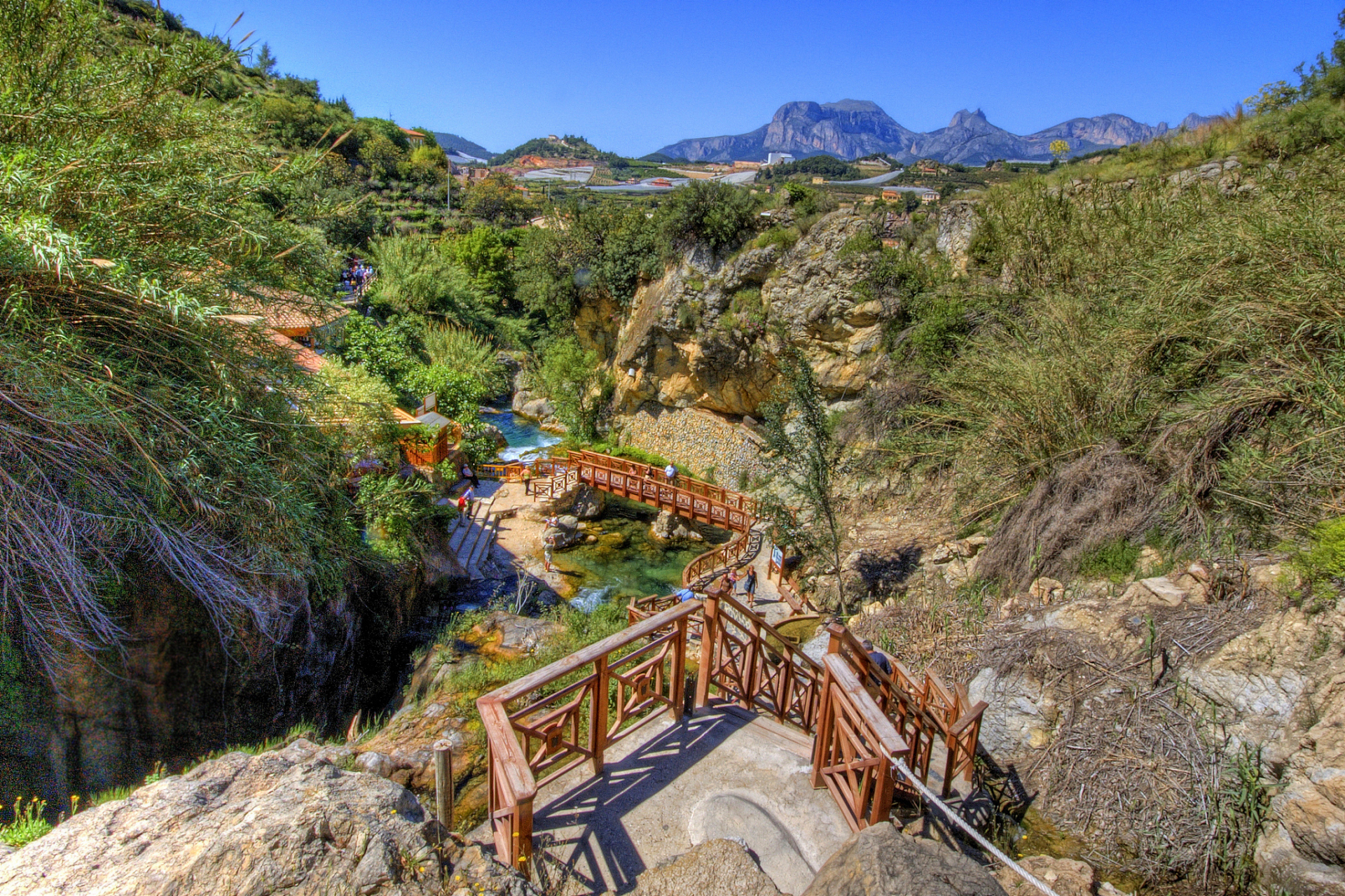 今天,让我们一同探索天津梨木台风景区,去发现那些隐藏在历史深处的