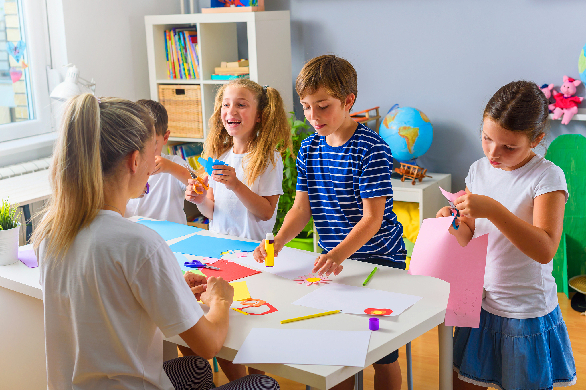 2-8岁宝贝英语启蒙,选斑马!欧美外教录播课只需xx元