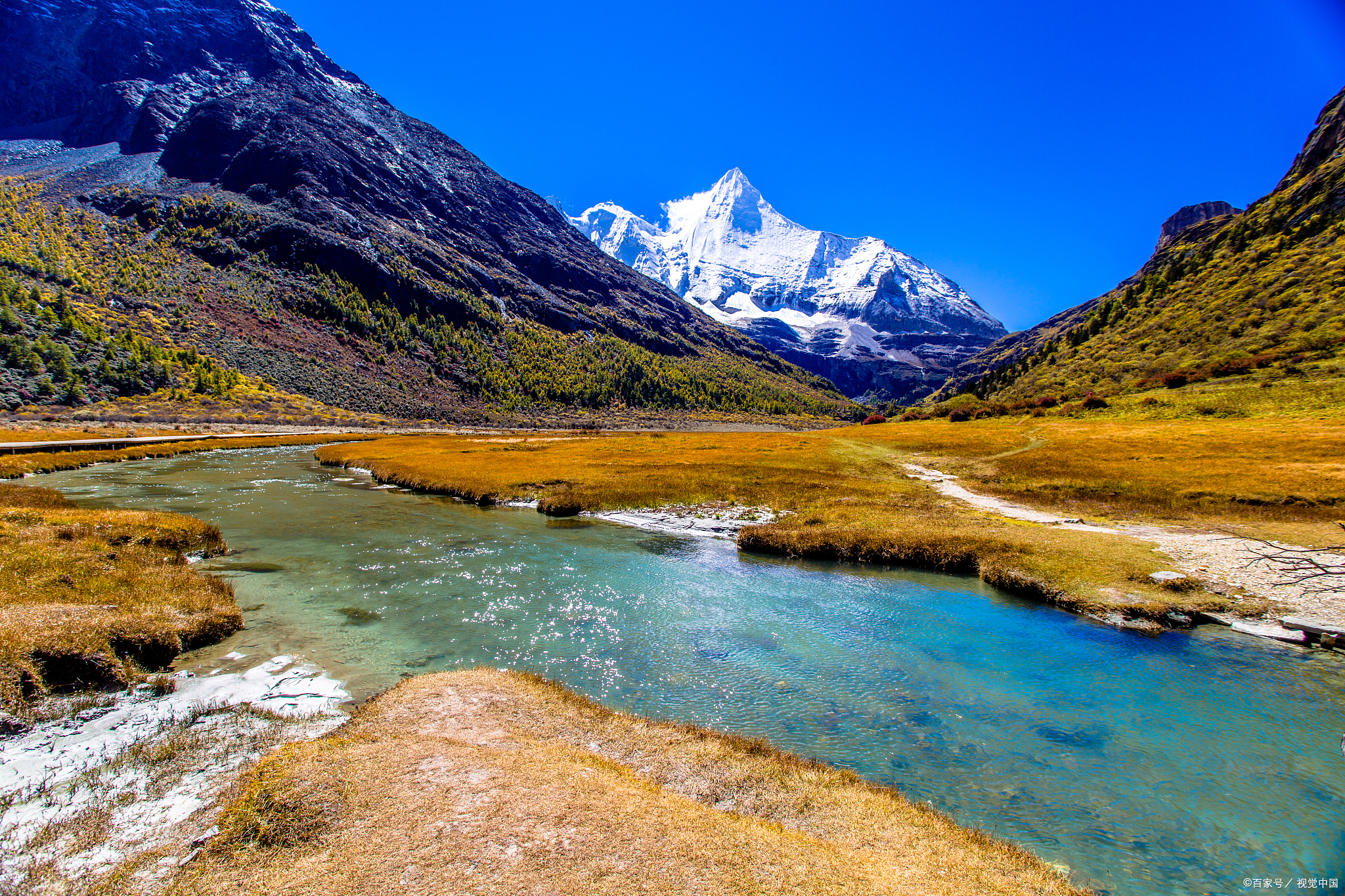 地点:四川稻城亚丁 黏膜神山,蓝色星球上最后一片净土!