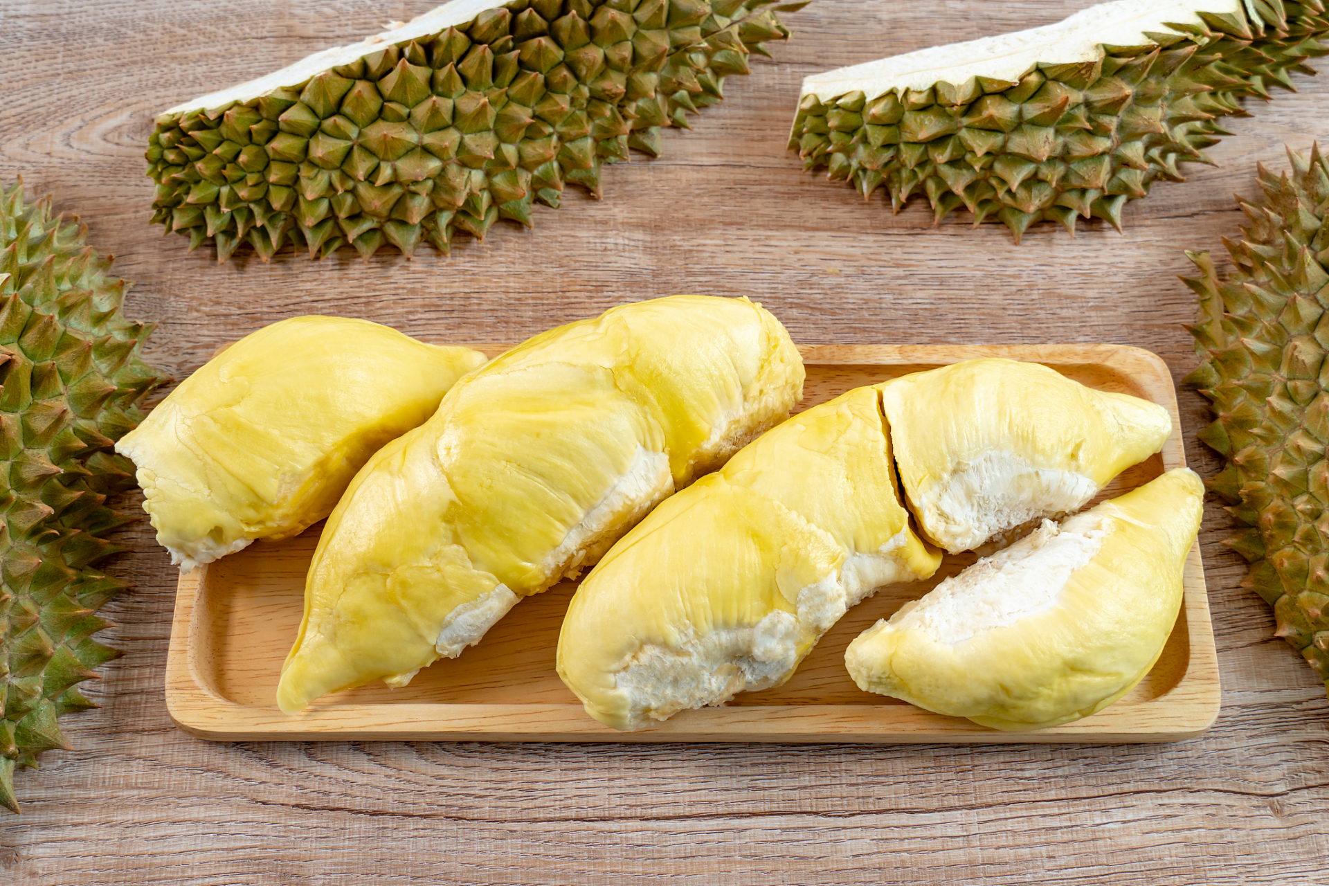 热点引擎计划# 榴莲,这个被誉为"水果之王"的热带美食,近年来在女性