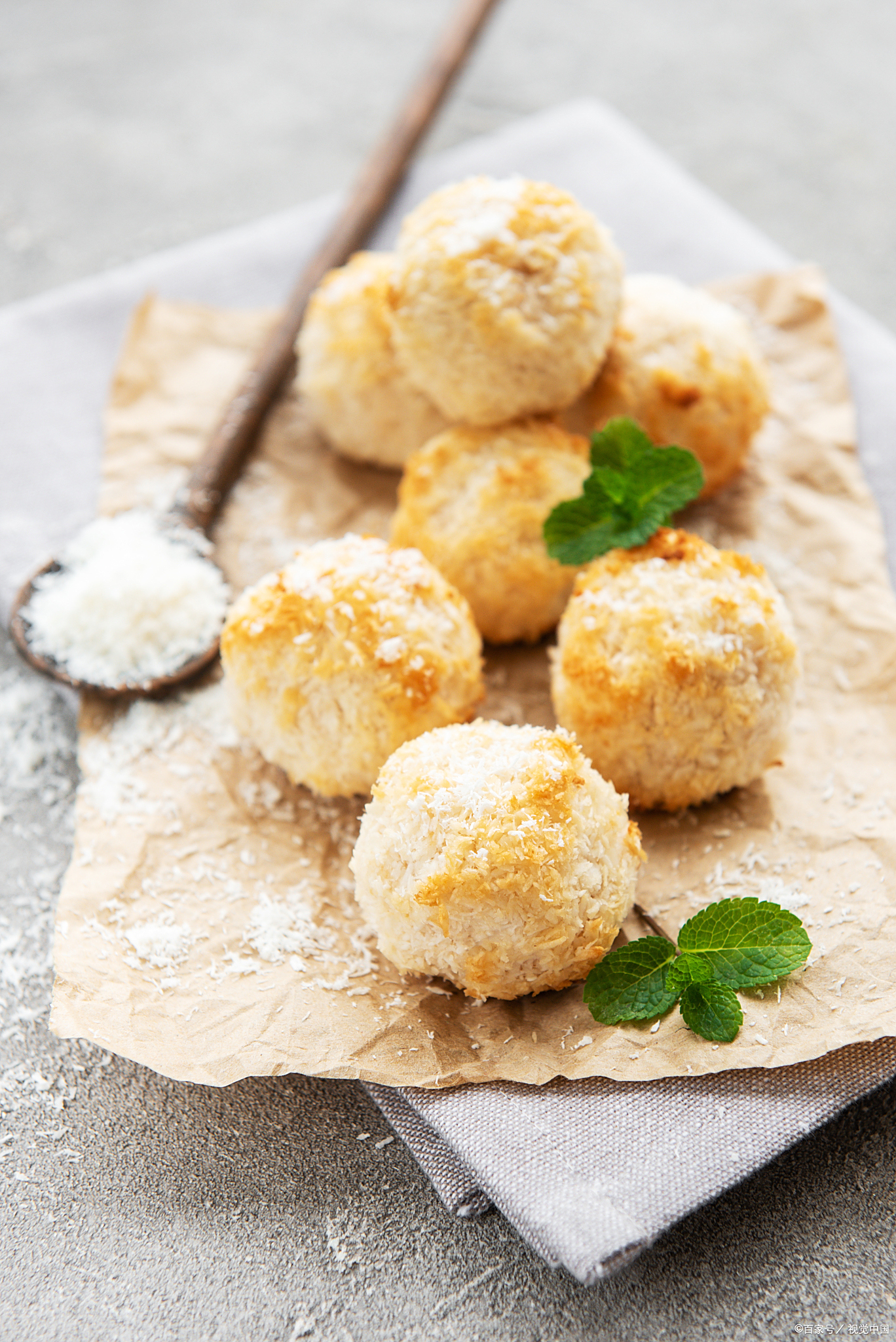 淡水酥丸:广东惠阳地方传统名菜,炸过的大肉丸,肉爽带汁,清香淡雅